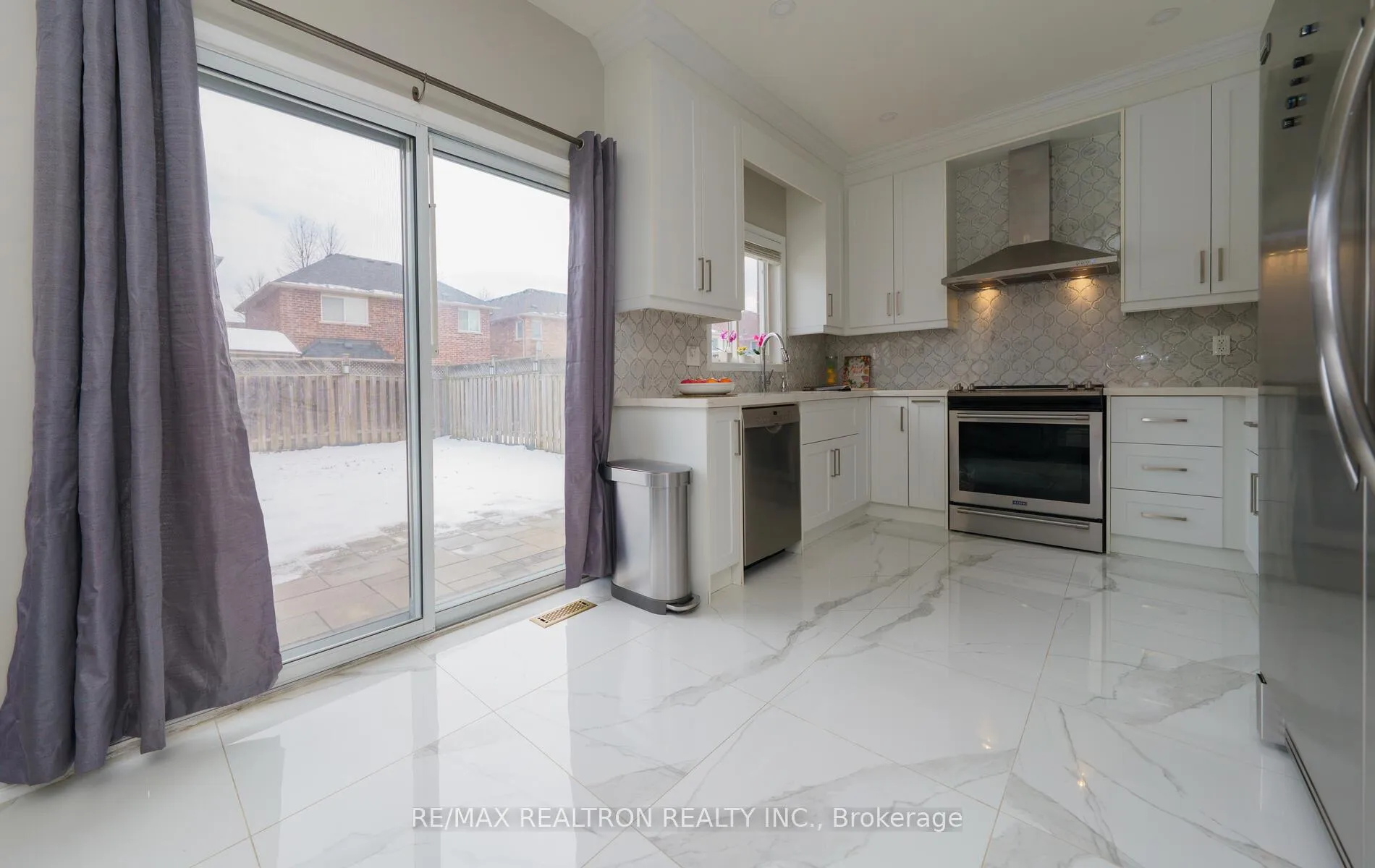 Photo 10 of 11 Vecchia Street, Markham, Wismer — HOMEH