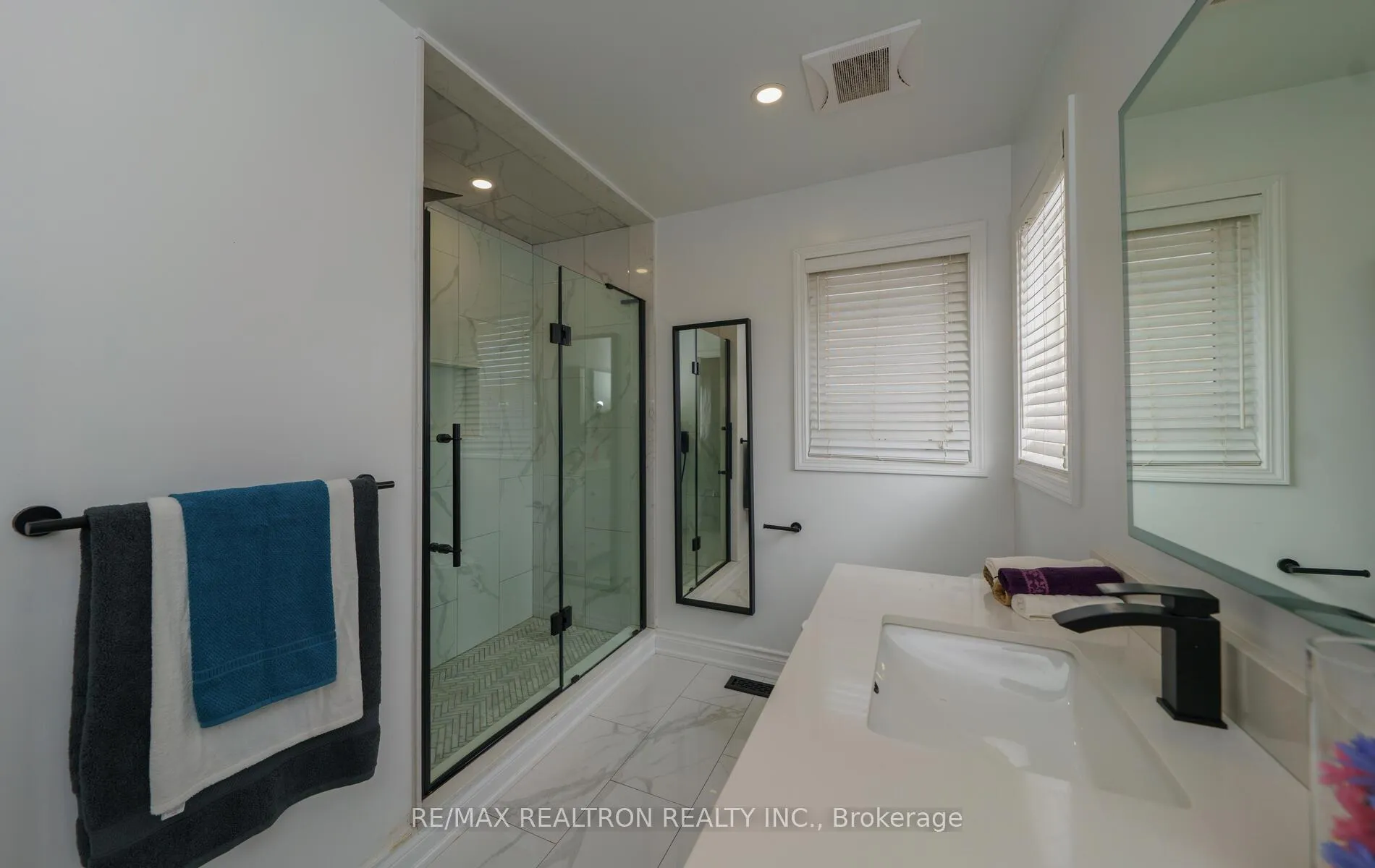 Photo 15 of 11 Vecchia Street, Markham, Wismer — HOMEH