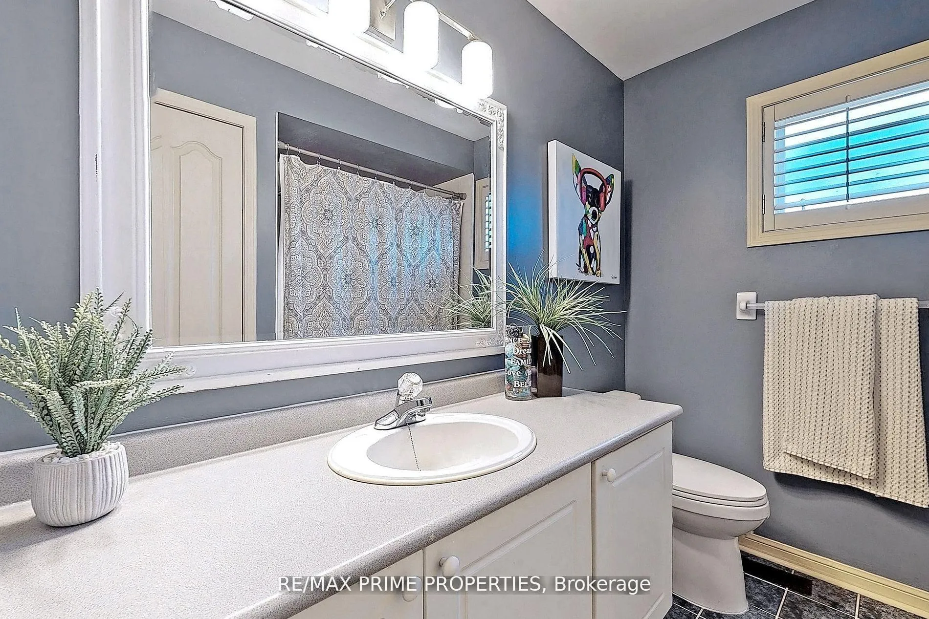 Photo 7 of 42 Cornell Meadows Avenue, Markham, Cornell — HOMEH