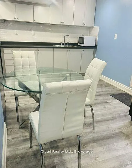 Photo 2 of 32 Maple Beach Crescent, Brampton, Fletcher's Meadow — HOMEH