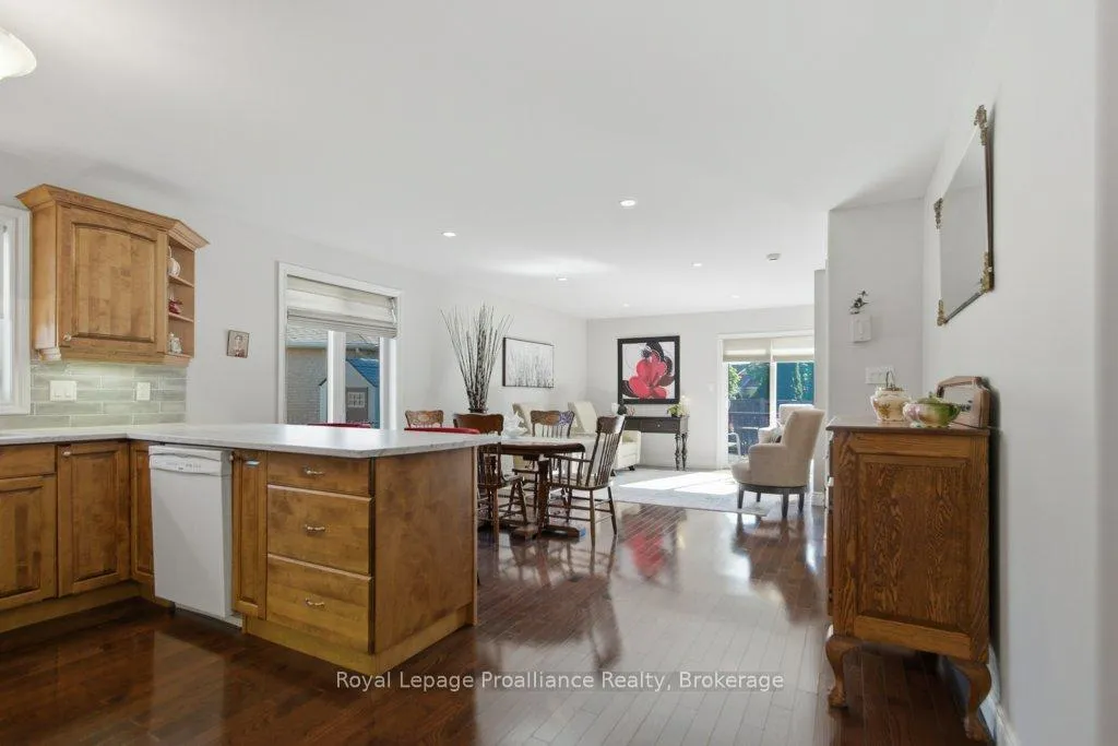 Photo 6 of 1 Ward Drive, Brighton — HOMEH