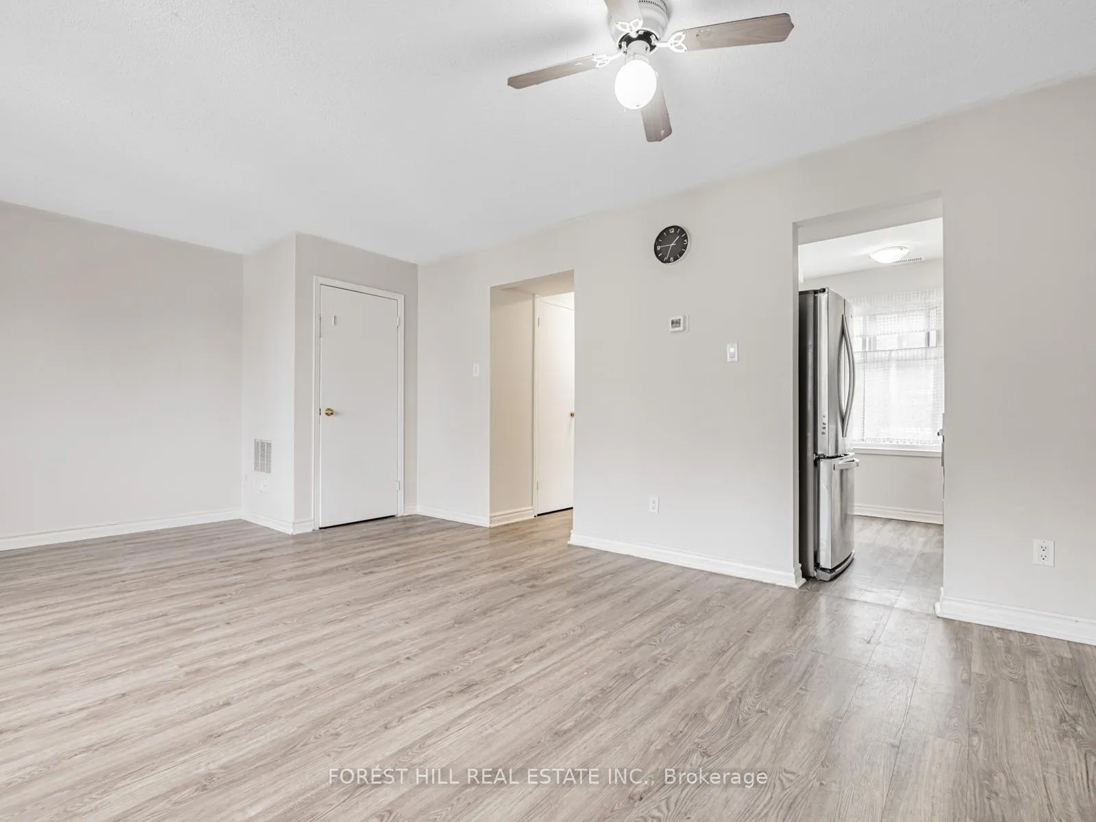Photo 15 of Unit 25, 16 Rexdale Boulevard, Etobicoke, Rexdale-Kipling — HOMEH