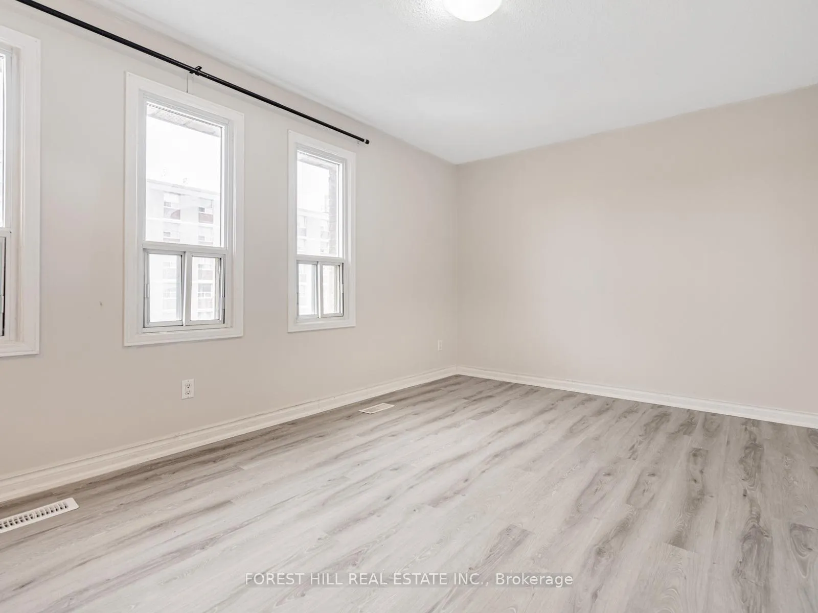 Photo 21 of Unit 25, 16 Rexdale Boulevard, Etobicoke, Rexdale-Kipling — HOMEH