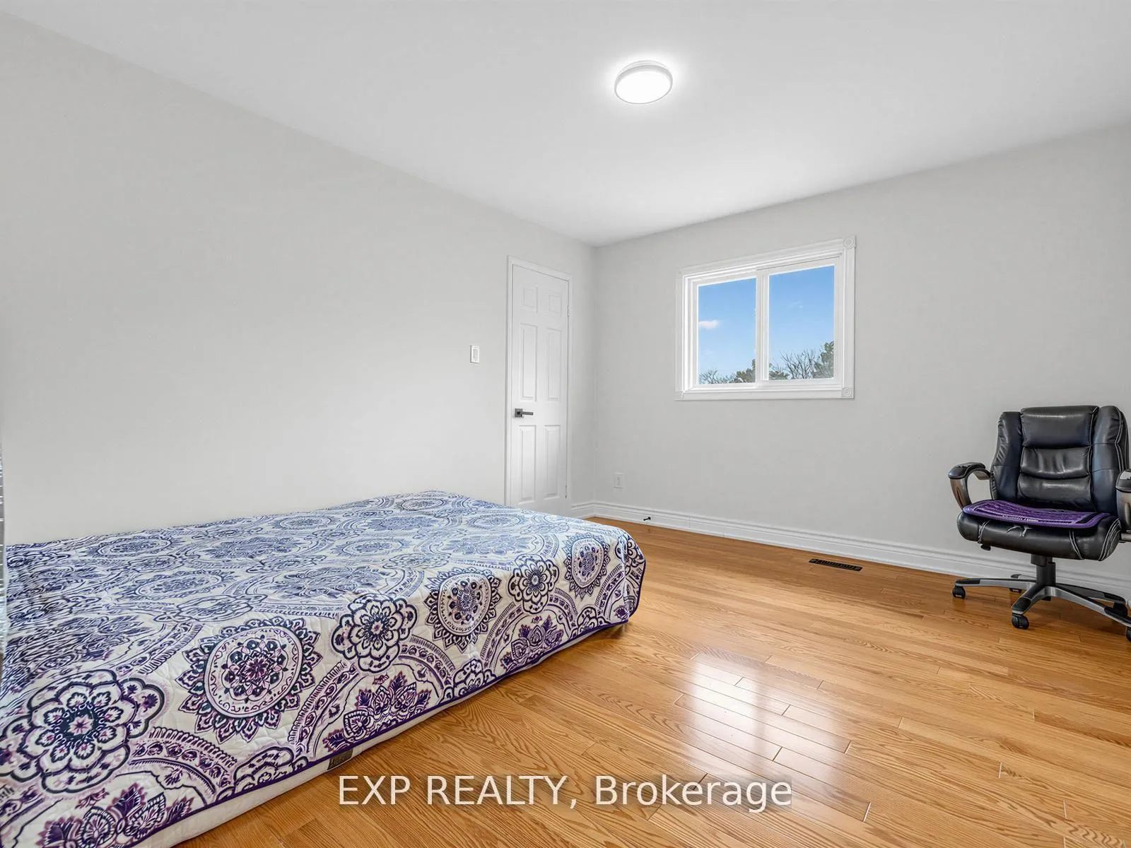 Photo 21 of 125 Green Bush Crescent, Vaughan, Crestwood-Springfarm-Yorkhill — HOMEH