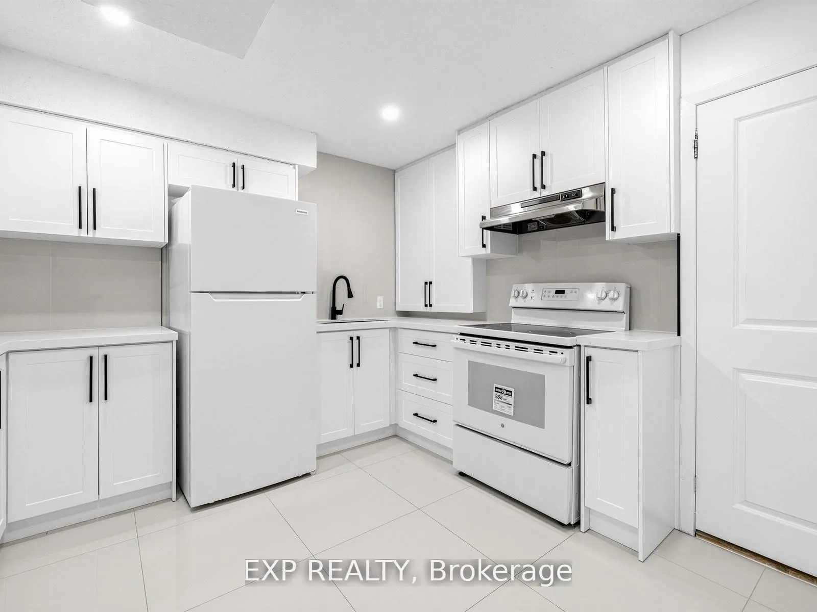 Photo 26 of 125 Green Bush Crescent, Vaughan, Crestwood-Springfarm-Yorkhill — HOMEH