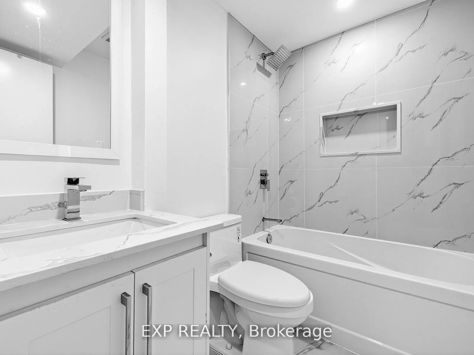Photo 32 of 125 Green Bush Crescent, Vaughan, Crestwood-Springfarm-Yorkhill — HOMEH