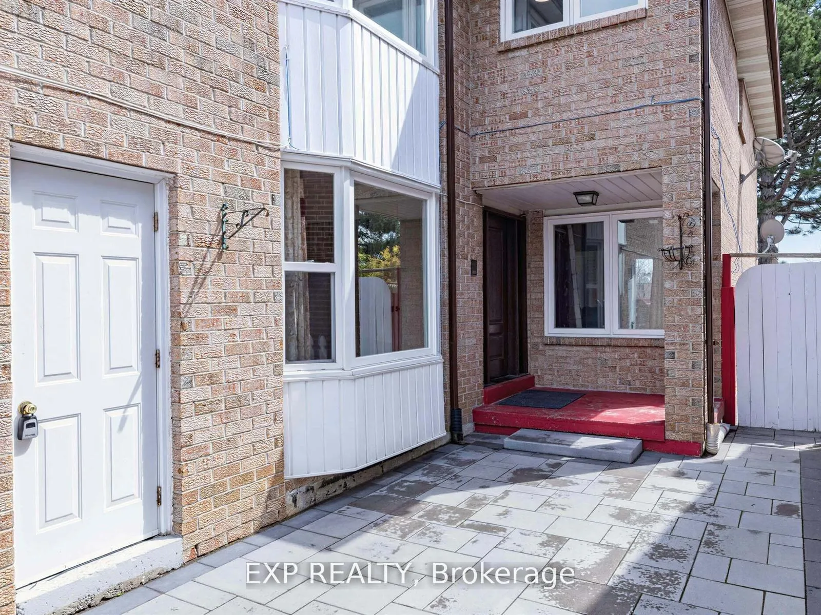 Photo 34 of 125 Green Bush Crescent, Vaughan, Crestwood-Springfarm-Yorkhill — HOMEH