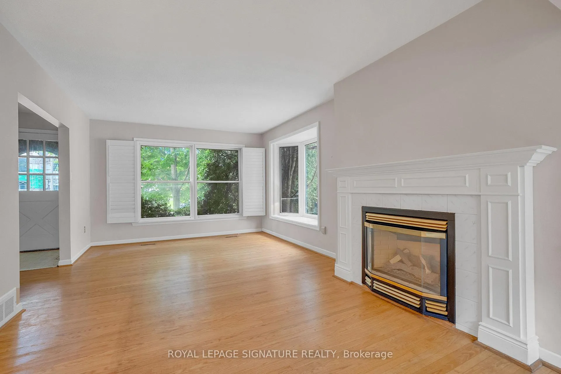 Photo 7 of 9 Mollard Road, Scarborough, Agincourt North — HOMEH