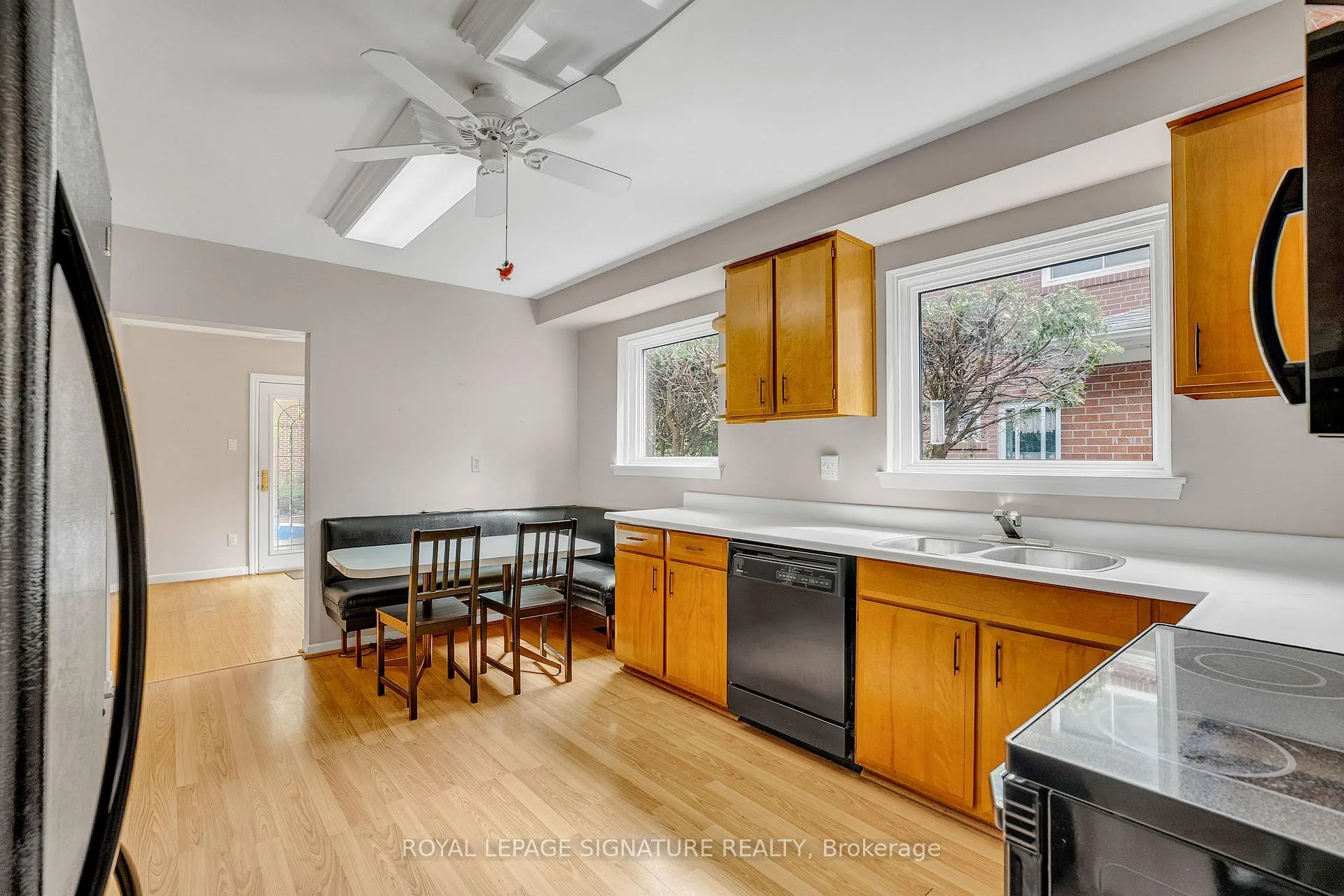 Photo 13 of 9 Mollard Road, Scarborough, Agincourt North — HOMEH