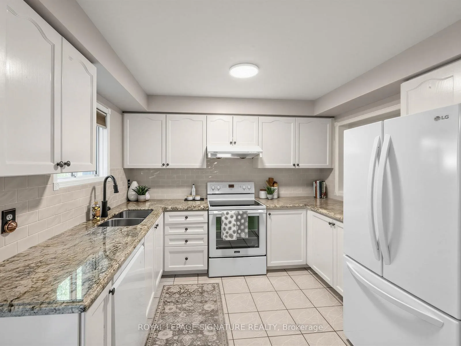 Photo 8 of Unit 36, 5525 Palmerston Crescent, Mississauga, Central Erin Mills — HOMEH