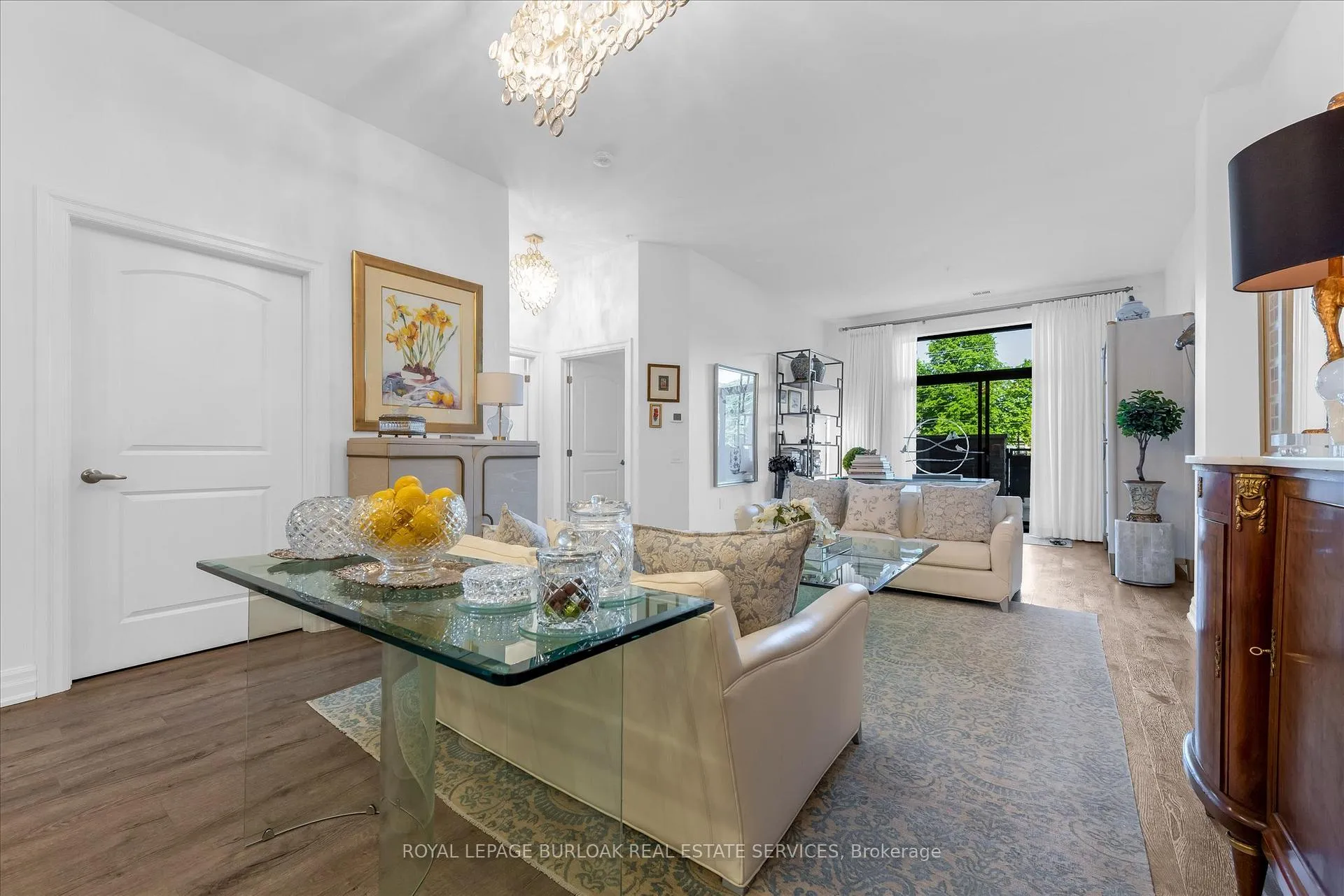 Photo 12 of Unit 113, 3290 New Street, Burlington, Roseland — HOMEH