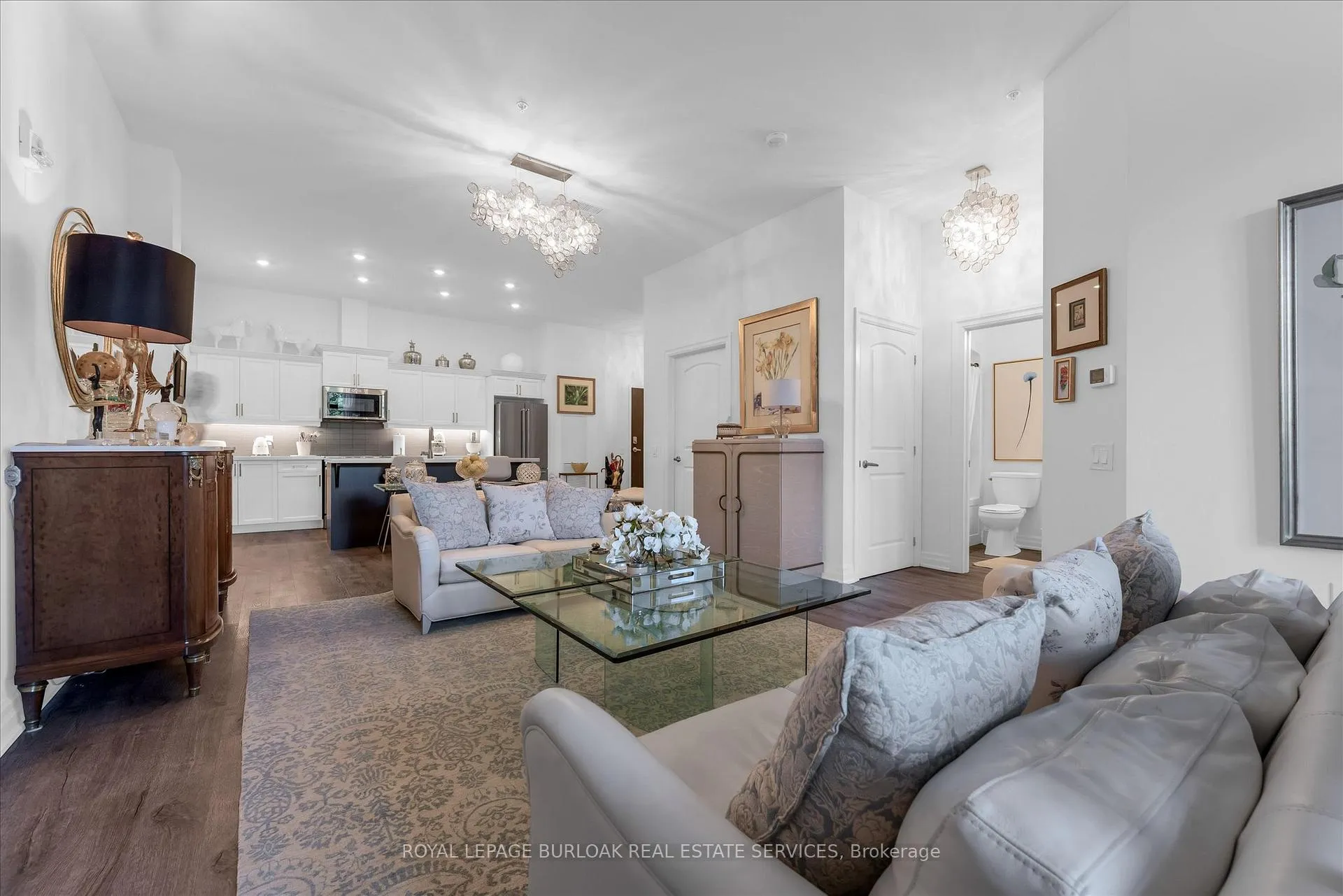 Photo 13 of Unit 113, 3290 New Street, Burlington, Roseland — HOMEH