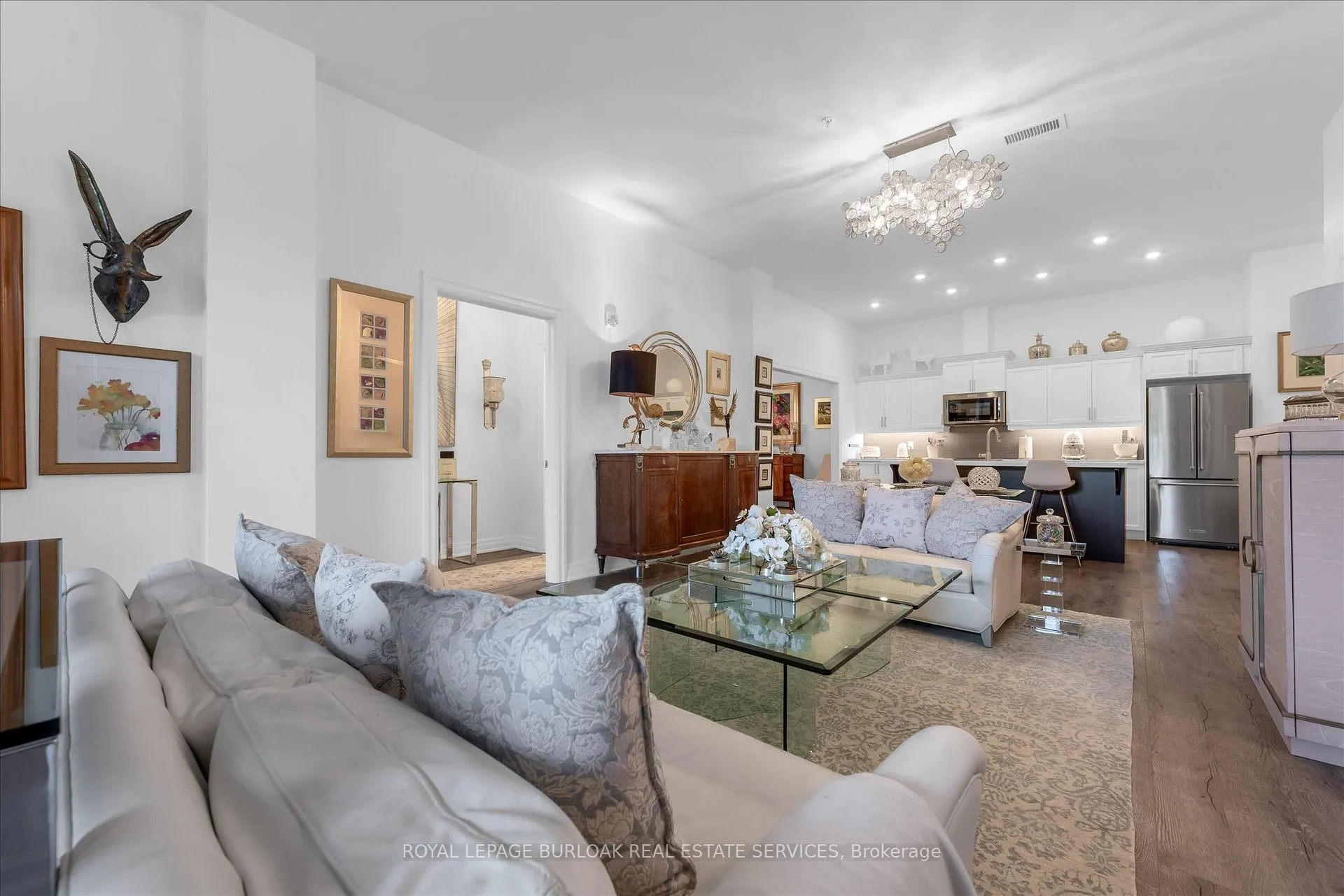 Photo 14 of Unit 113, 3290 New Street, Burlington, Roseland — HOMEH