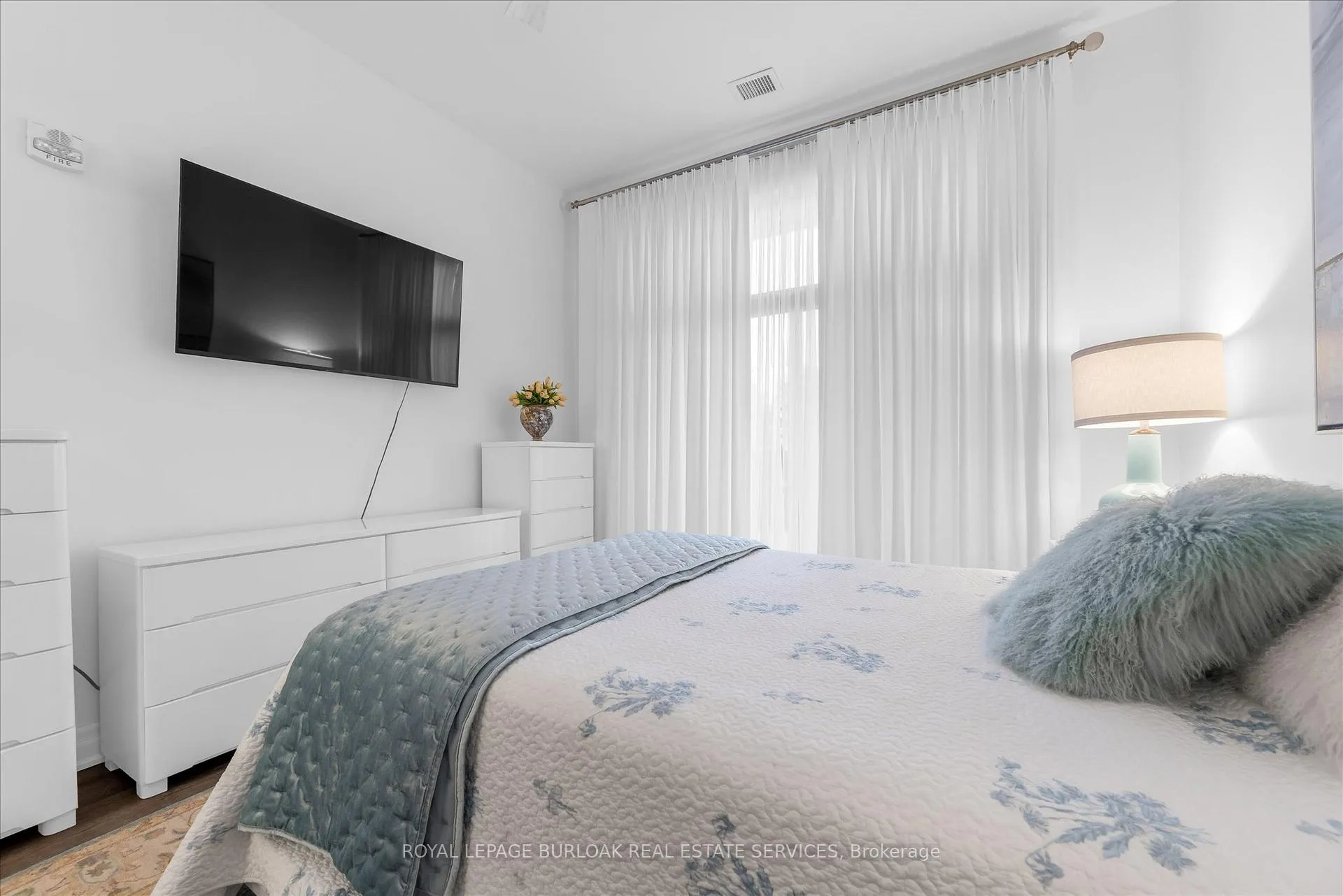 Photo 20 of Unit 113, 3290 New Street, Burlington, Roseland — HOMEH