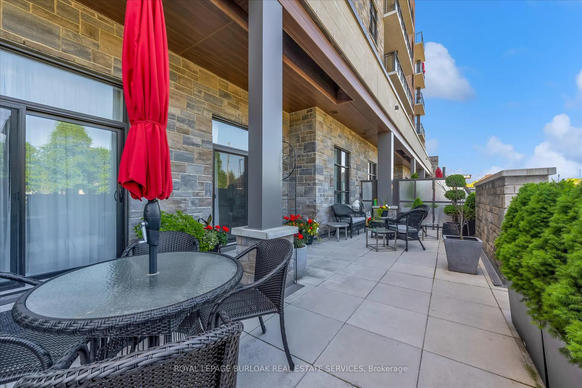 Photo 26 of Unit 113, 3290 New Street, Burlington, Roseland — HOMEH