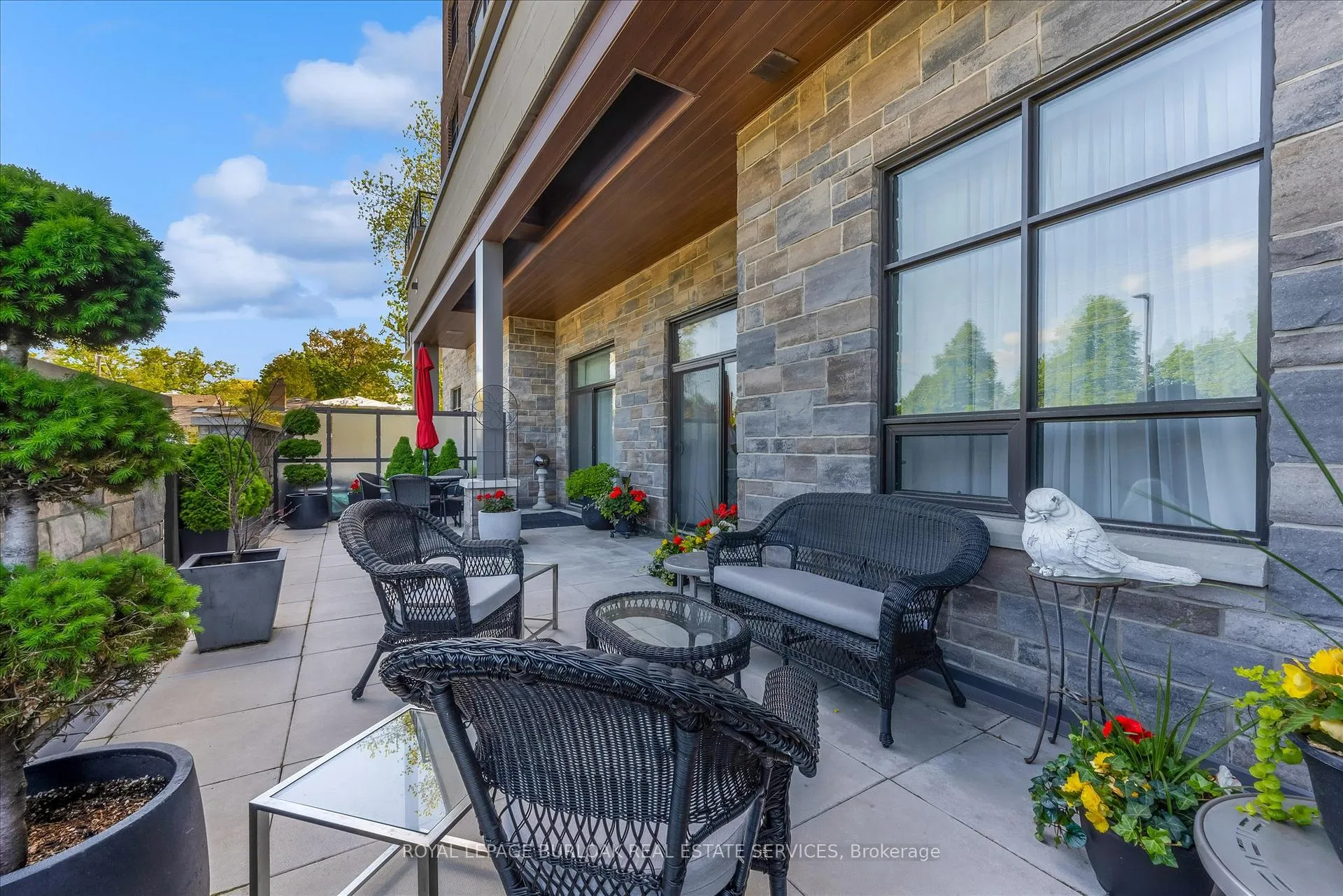 Photo 28 of Unit 113, 3290 New Street, Burlington, Roseland — HOMEH