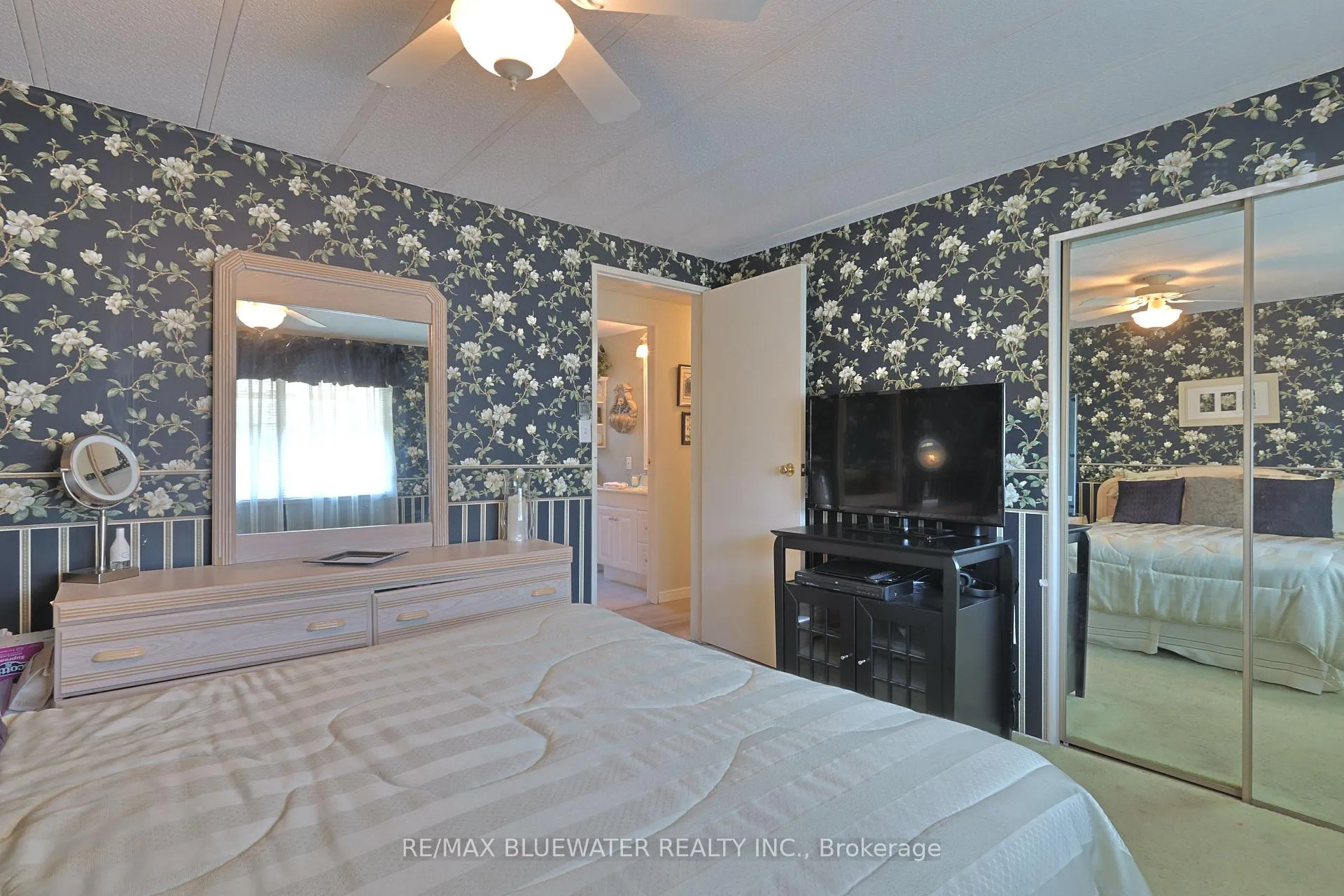 Photo 21 of 208 Biltmore Drive, South Huron, Stephen — HOMEH