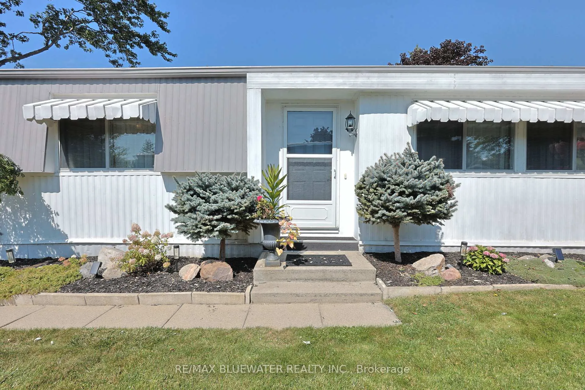 Photo 35 of 208 Biltmore Drive, South Huron, Stephen — HOMEH