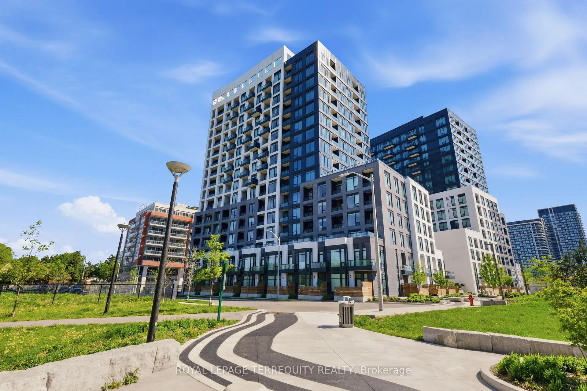 Front of Unit 517W, 3 Rosewater Street