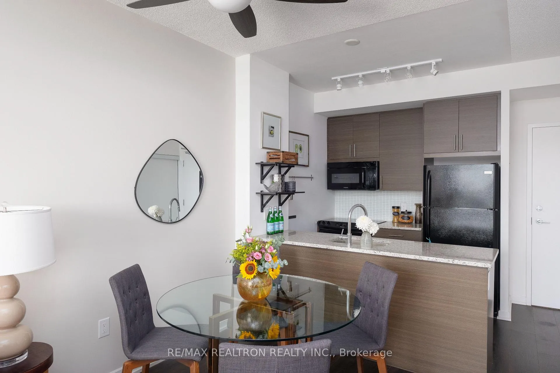 Photo 4 of Unit 2209, 70 Forest Manor Road, North York, Henry Farm — HOMEH
