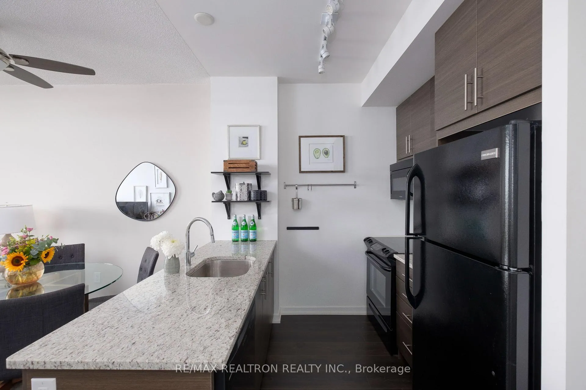 Photo 6 of Unit 2209, 70 Forest Manor Road, North York, Henry Farm — HOMEH
