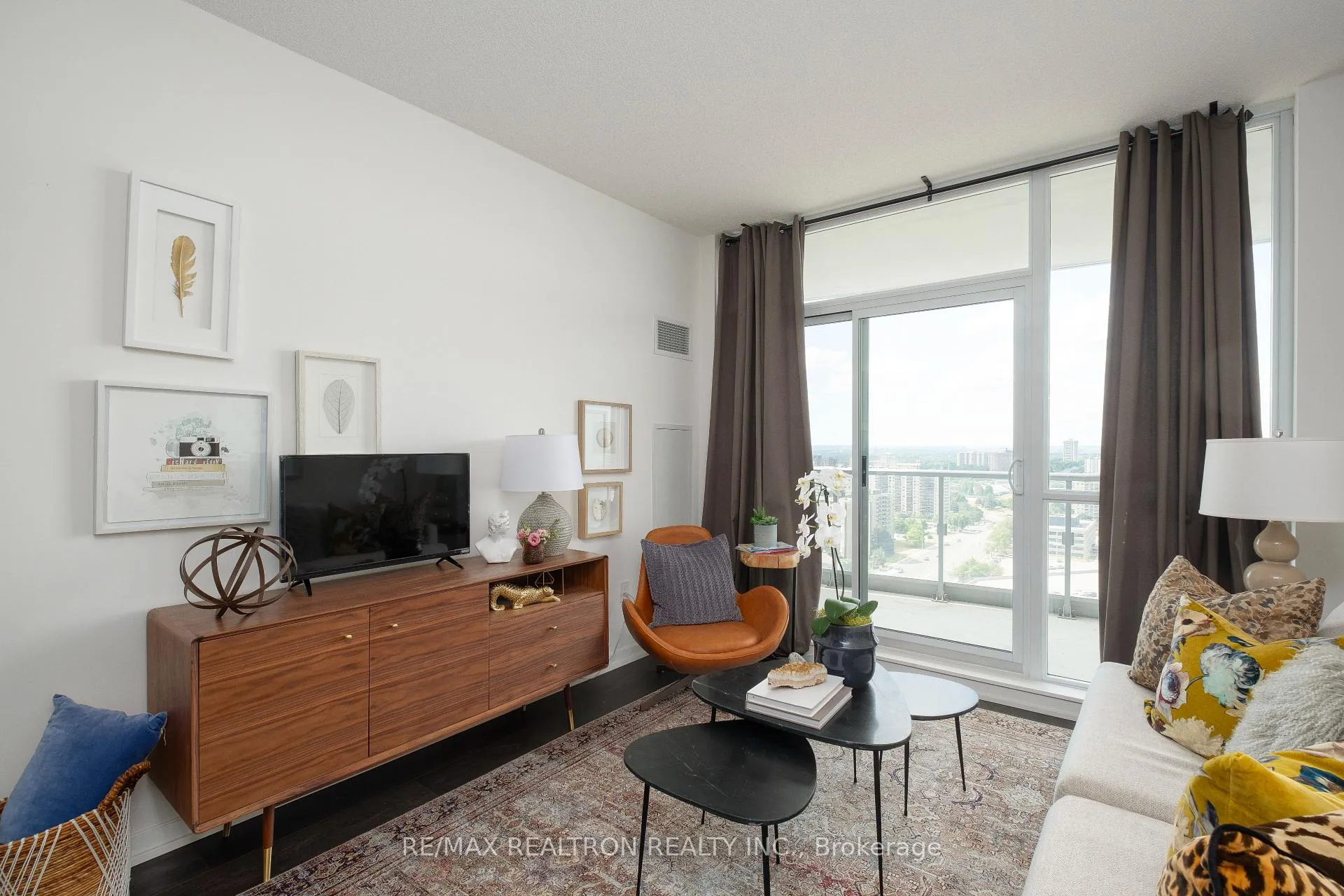 Photo 7 of Unit 2209, 70 Forest Manor Road, North York, Henry Farm — HOMEH