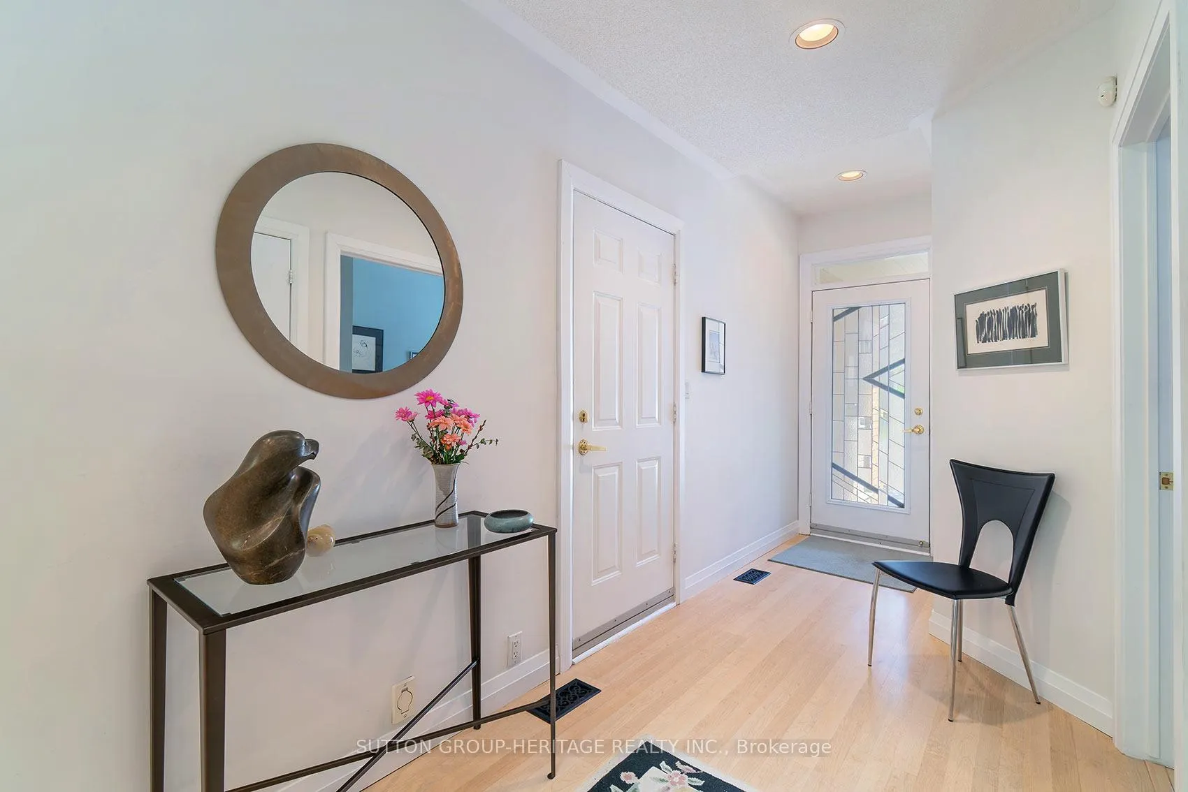 Photo 5 of 22 Wave Hill Way, Markham, Greensborough — HOMEH