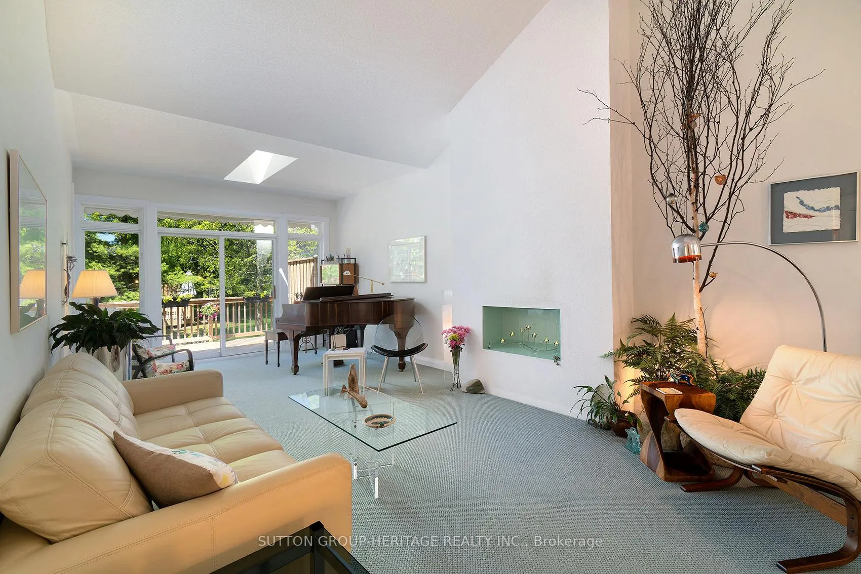 Photo 8 of 22 Wave Hill Way, Markham, Greensborough — HOMEH