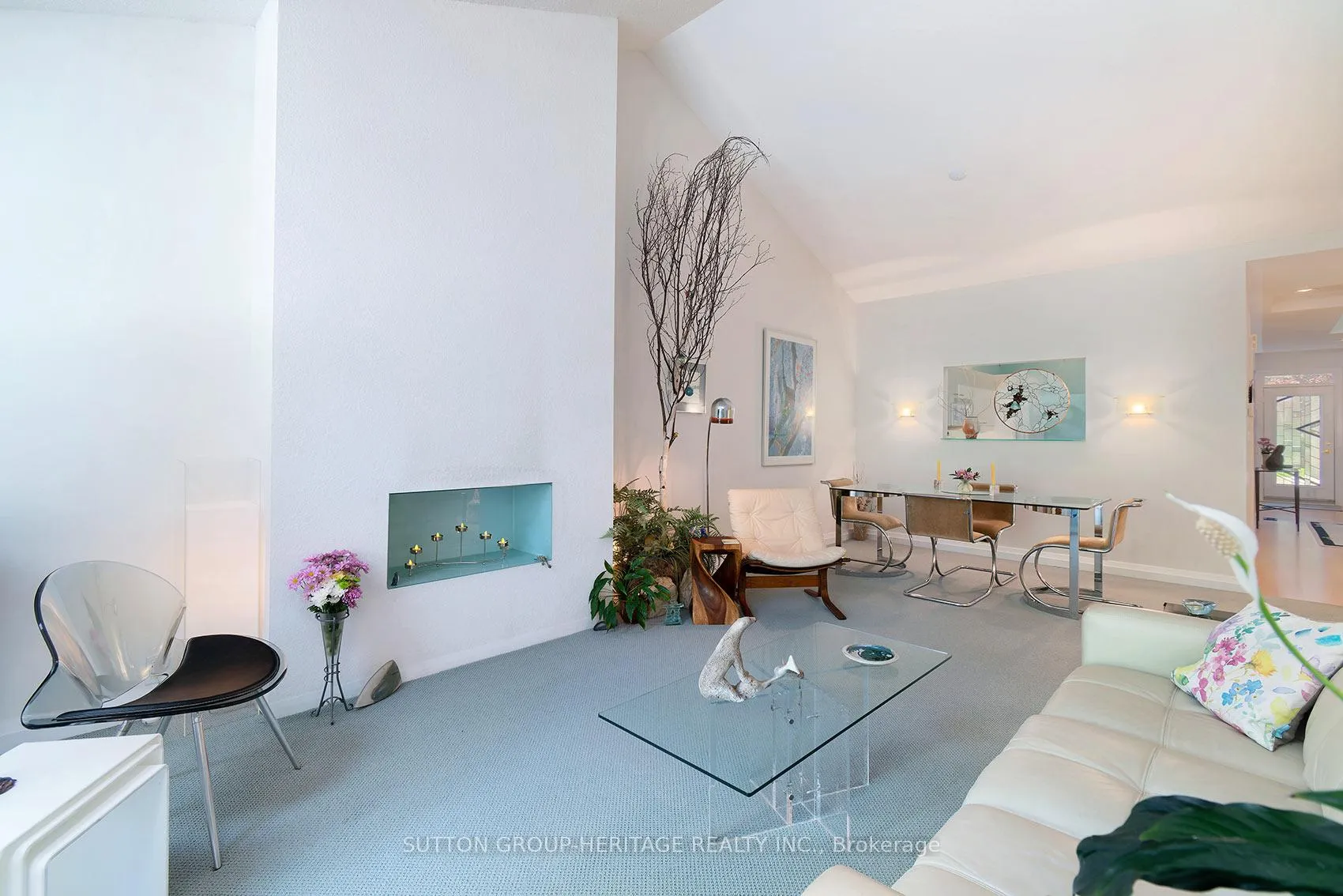 Photo 9 of 22 Wave Hill Way, Markham, Greensborough — HOMEH