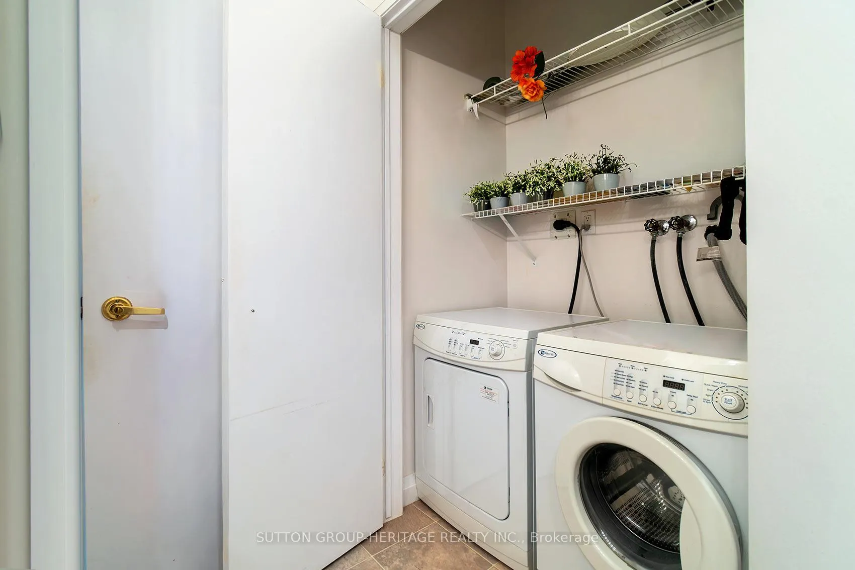 Photo 33 of 22 Wave Hill Way, Markham, Greensborough — HOMEH