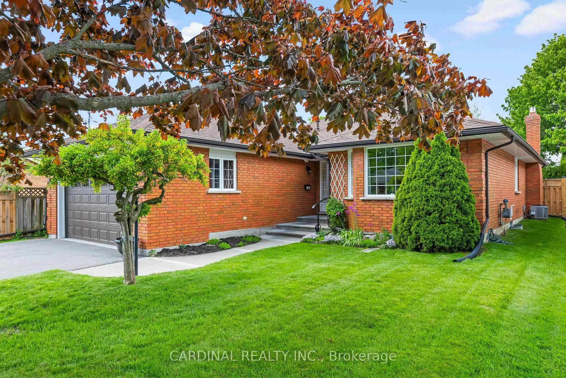 Photo 5 of 1007 Glenhare Street, Cobourg — HOMEH