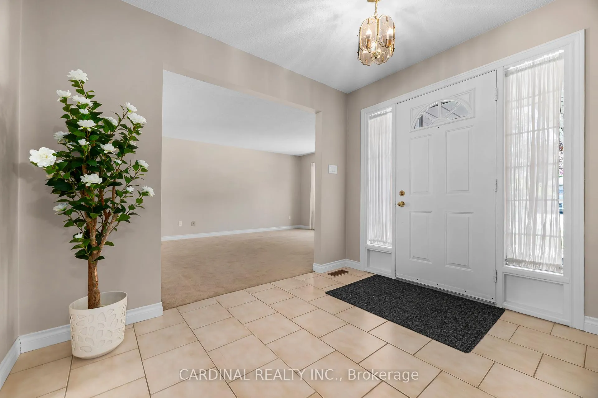 Photo 6 of 1007 Glenhare Street, Cobourg — HOMEH