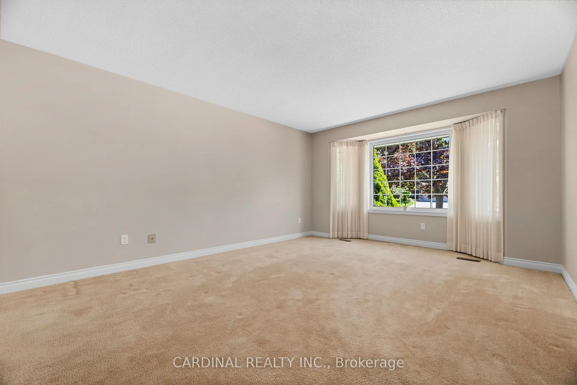 Photo 8 of 1007 Glenhare Street, Cobourg — HOMEH