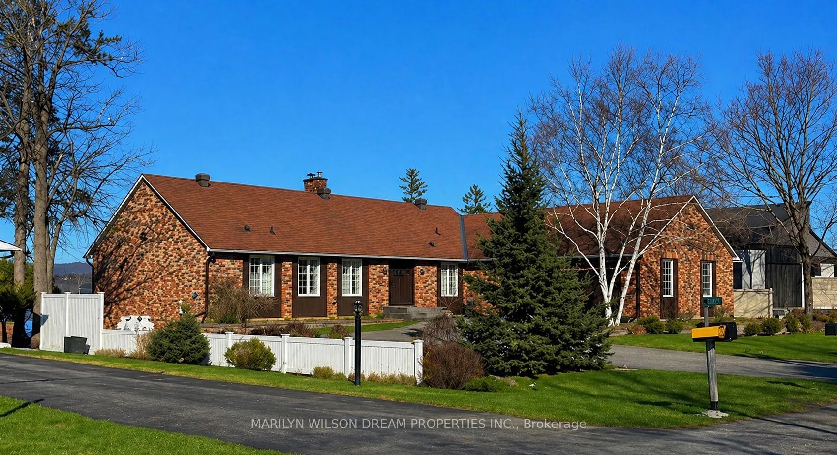 Photo 5 of 2998 Barlow Crescent, Ottawa, Dunrobin Shores — HOMEH