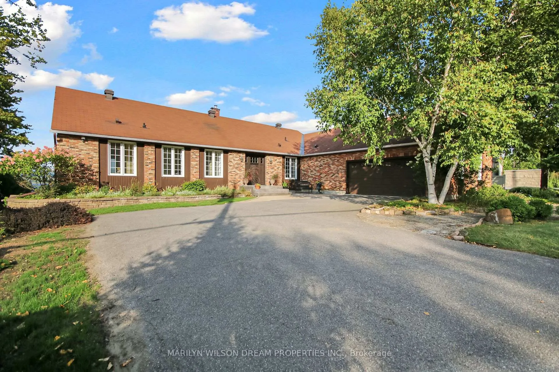 Photo 6 of 2998 Barlow Crescent, Ottawa, Dunrobin Shores — HOMEH