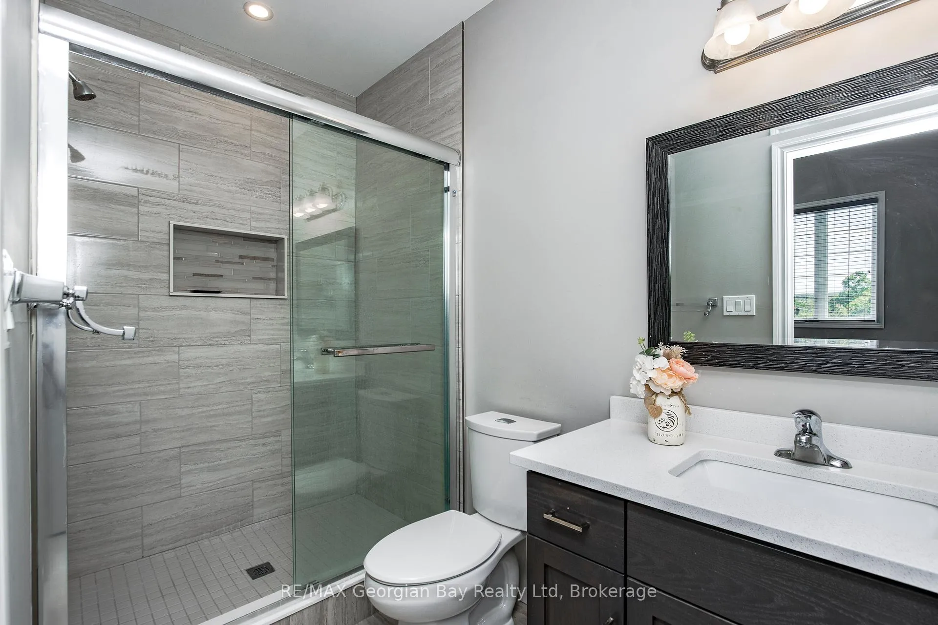 Photo 16 of 956 Cook Drive, Midland — HOMEH