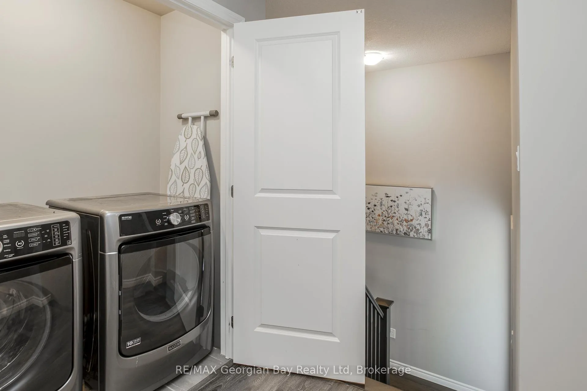 Photo 18 of 956 Cook Drive, Midland — HOMEH