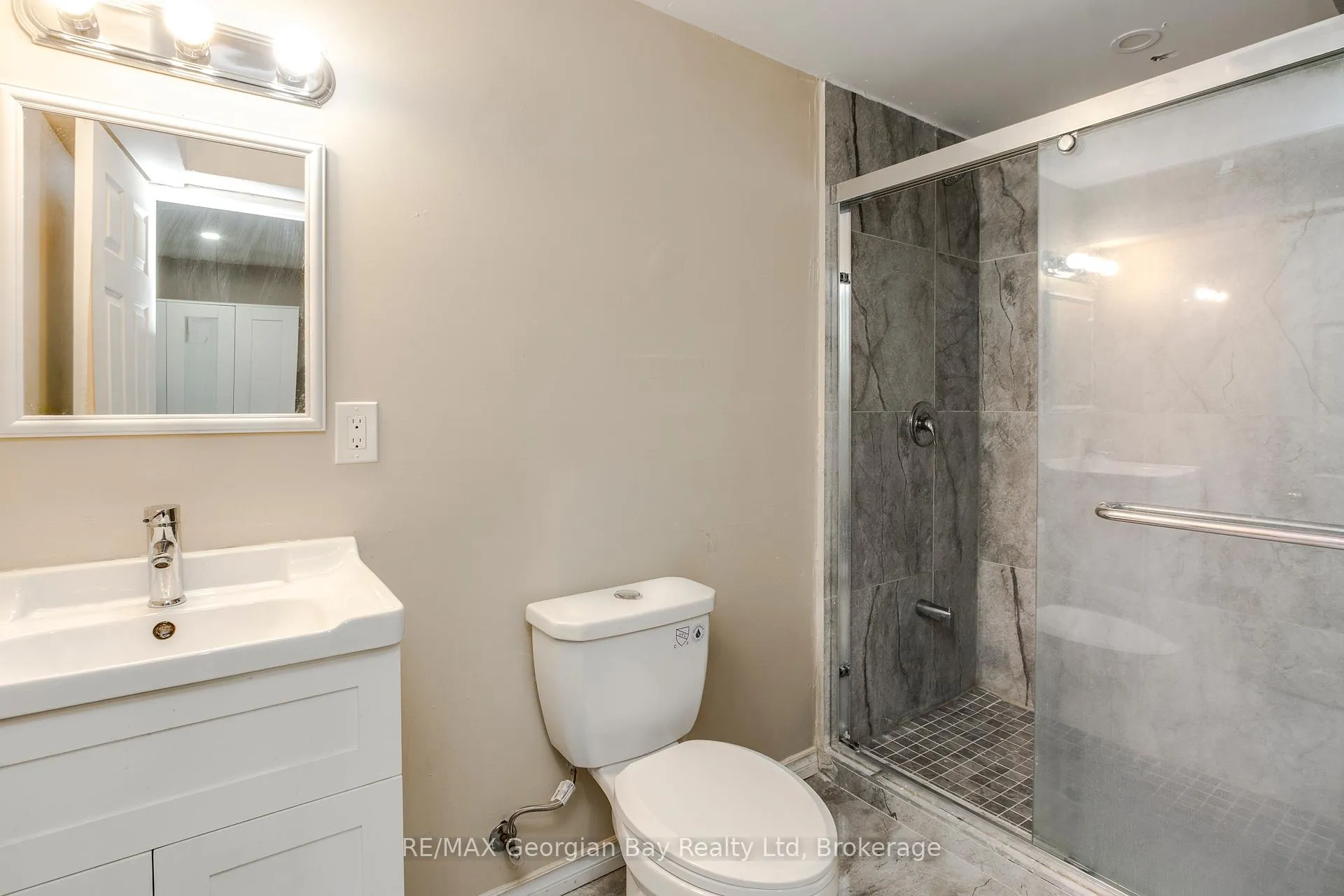Photo 27 of 956 Cook Drive, Midland — HOMEH