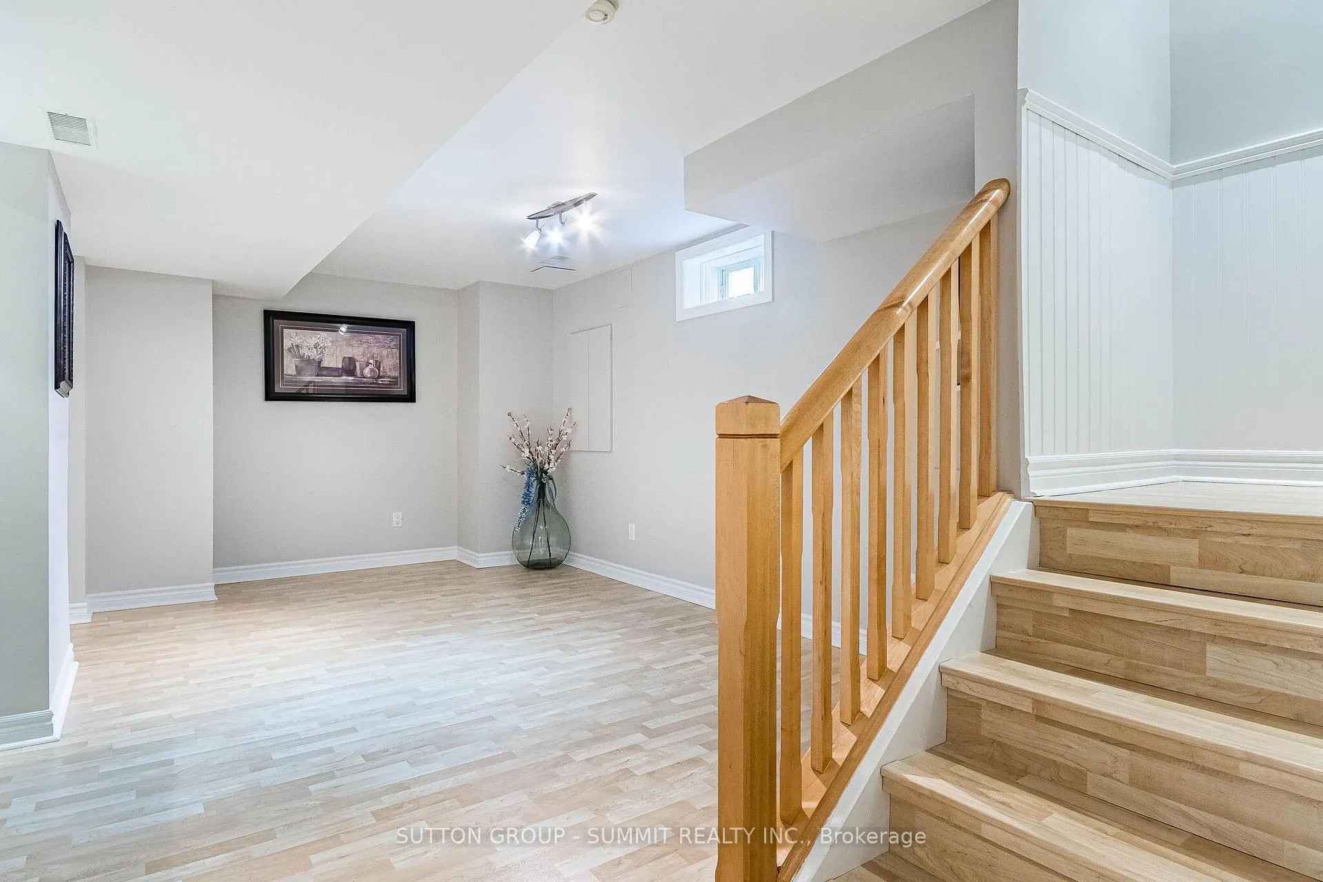 Photo 30 of 97 Grist Mill Drive, Halton Hills, Georgetown — HOMEH