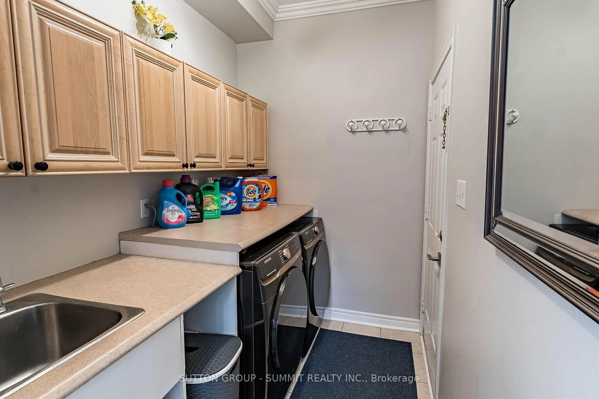 Photo 32 of 97 Grist Mill Drive, Halton Hills, Georgetown — HOMEH
