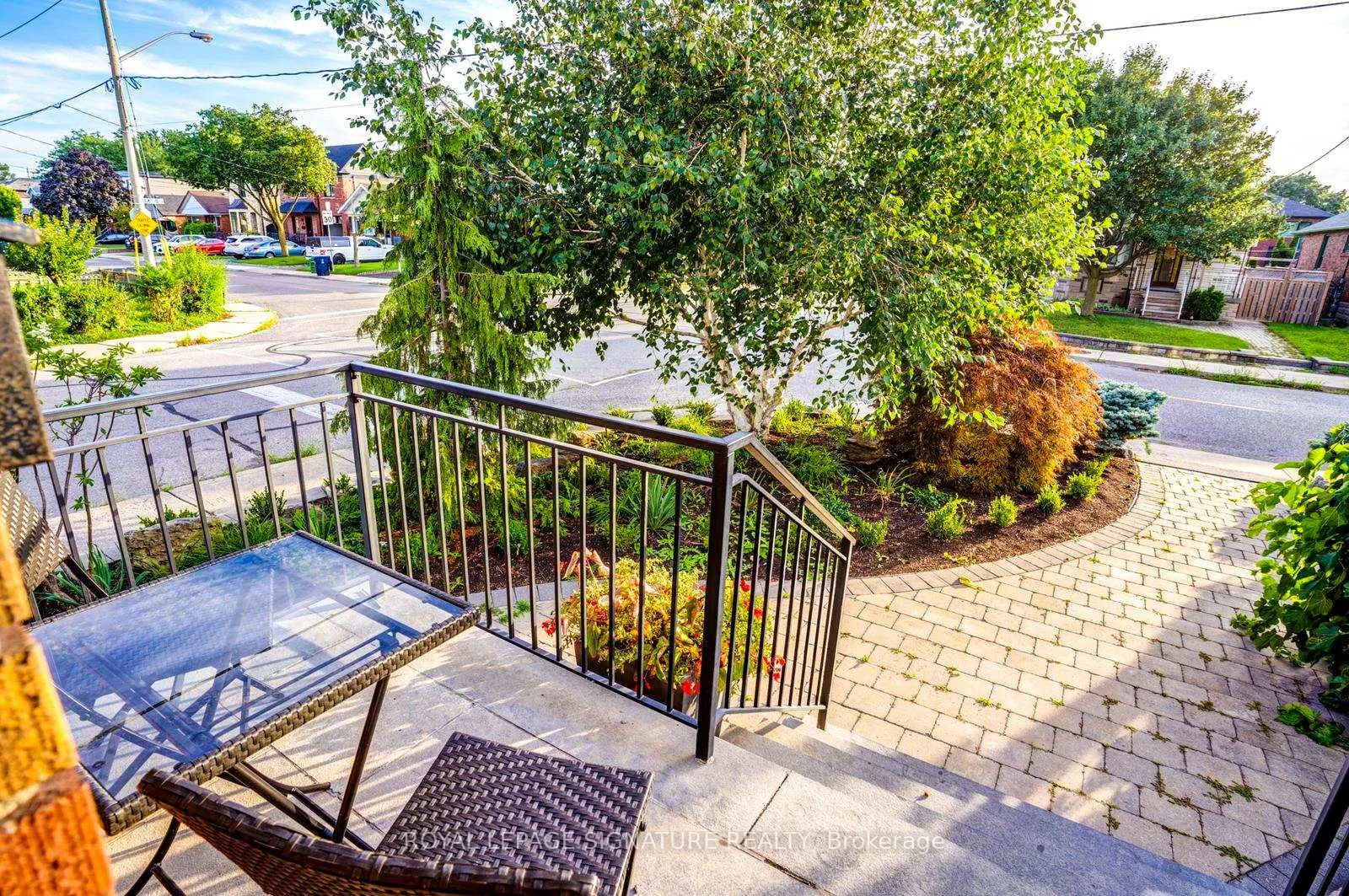 Photo 3 of Unit Main Fl, 33 Athlone Road, Toronto, East York — HOMEH