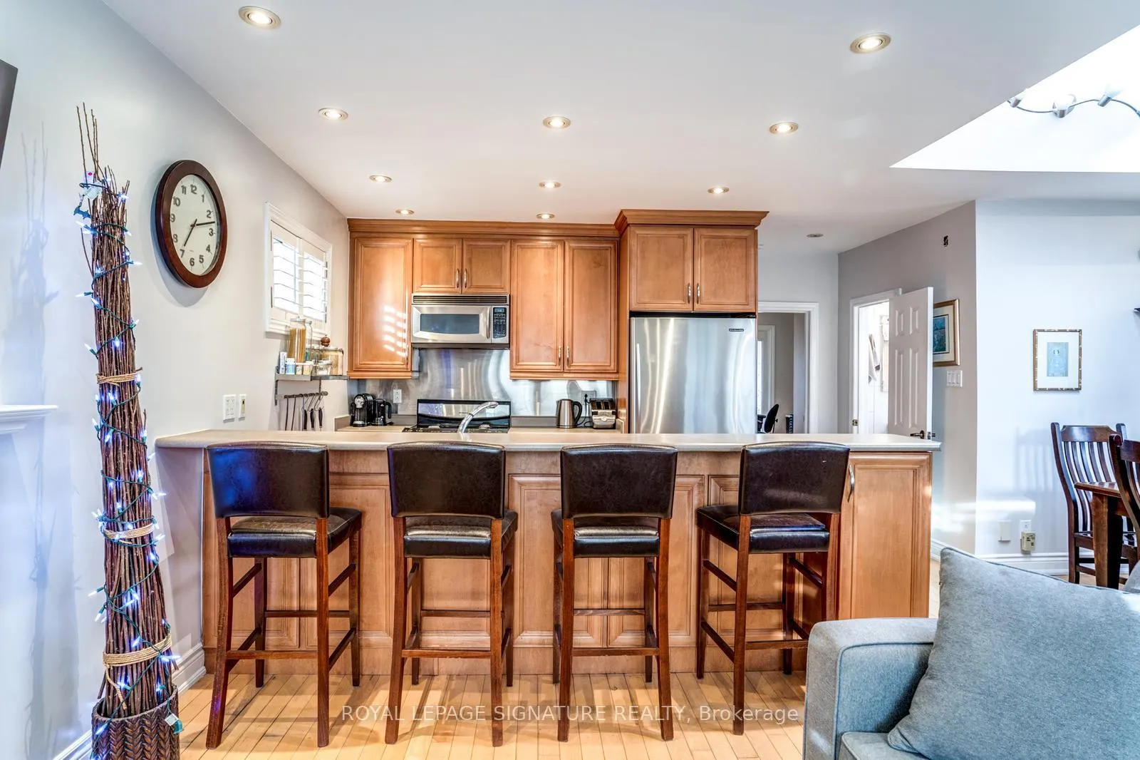 Photo 10 of Unit Main Fl, 33 Athlone Road, Toronto, East York — HOMEH