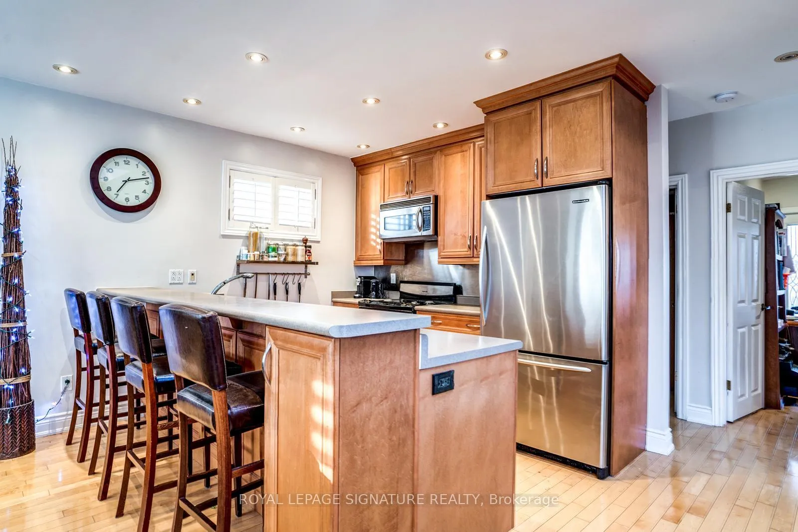 Photo 11 of Unit Main Fl, 33 Athlone Road, Toronto, East York — HOMEH