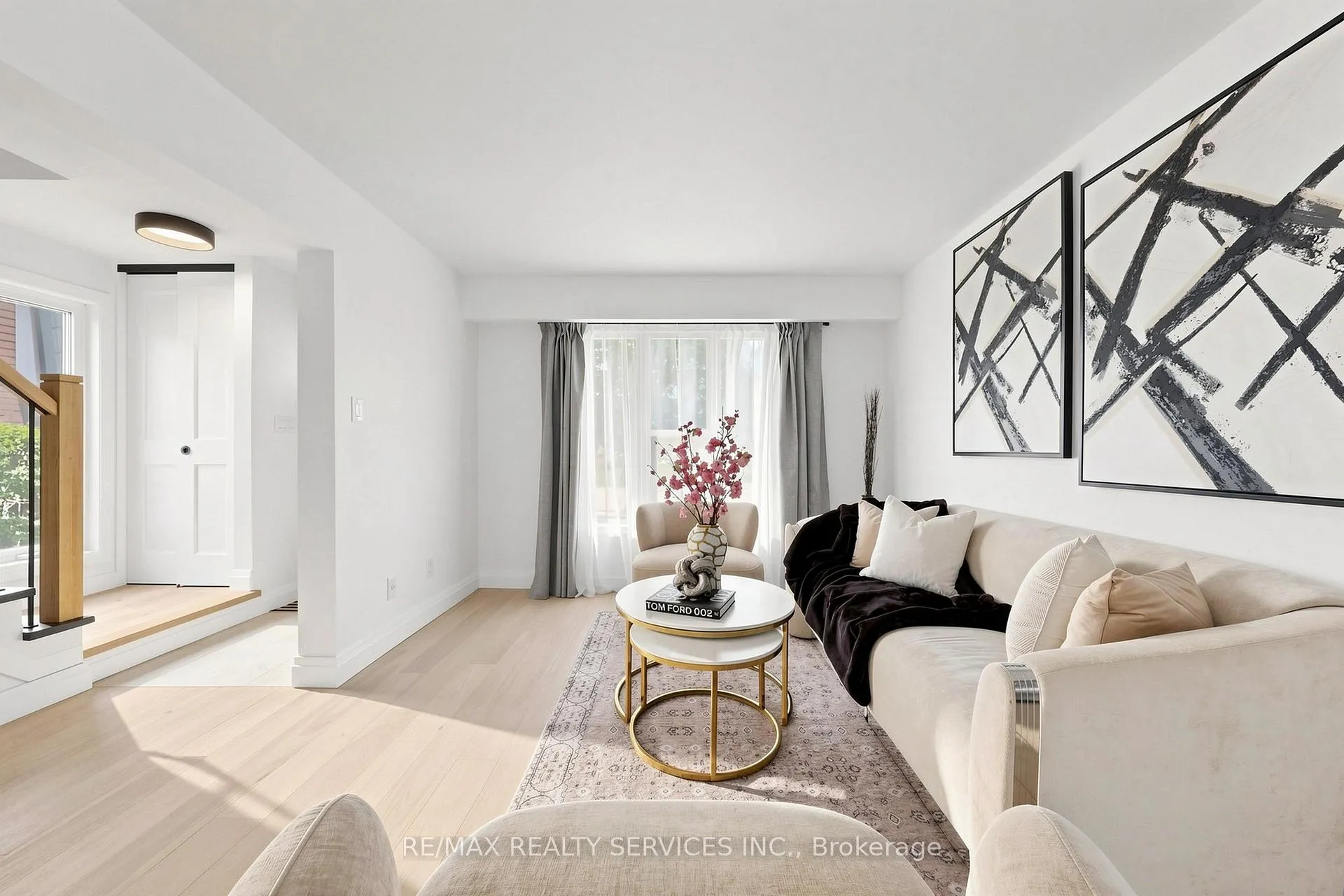 Photo 4 of 26 Mayfair Crescent, Brampton, Central Park — HOMEH