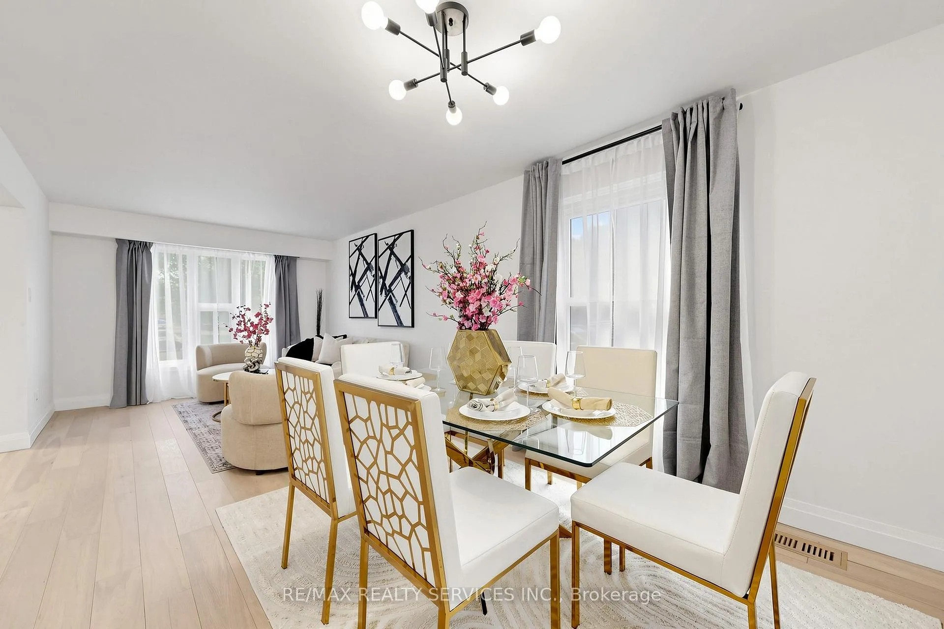Photo 9 of 26 Mayfair Crescent, Brampton, Central Park — HOMEH