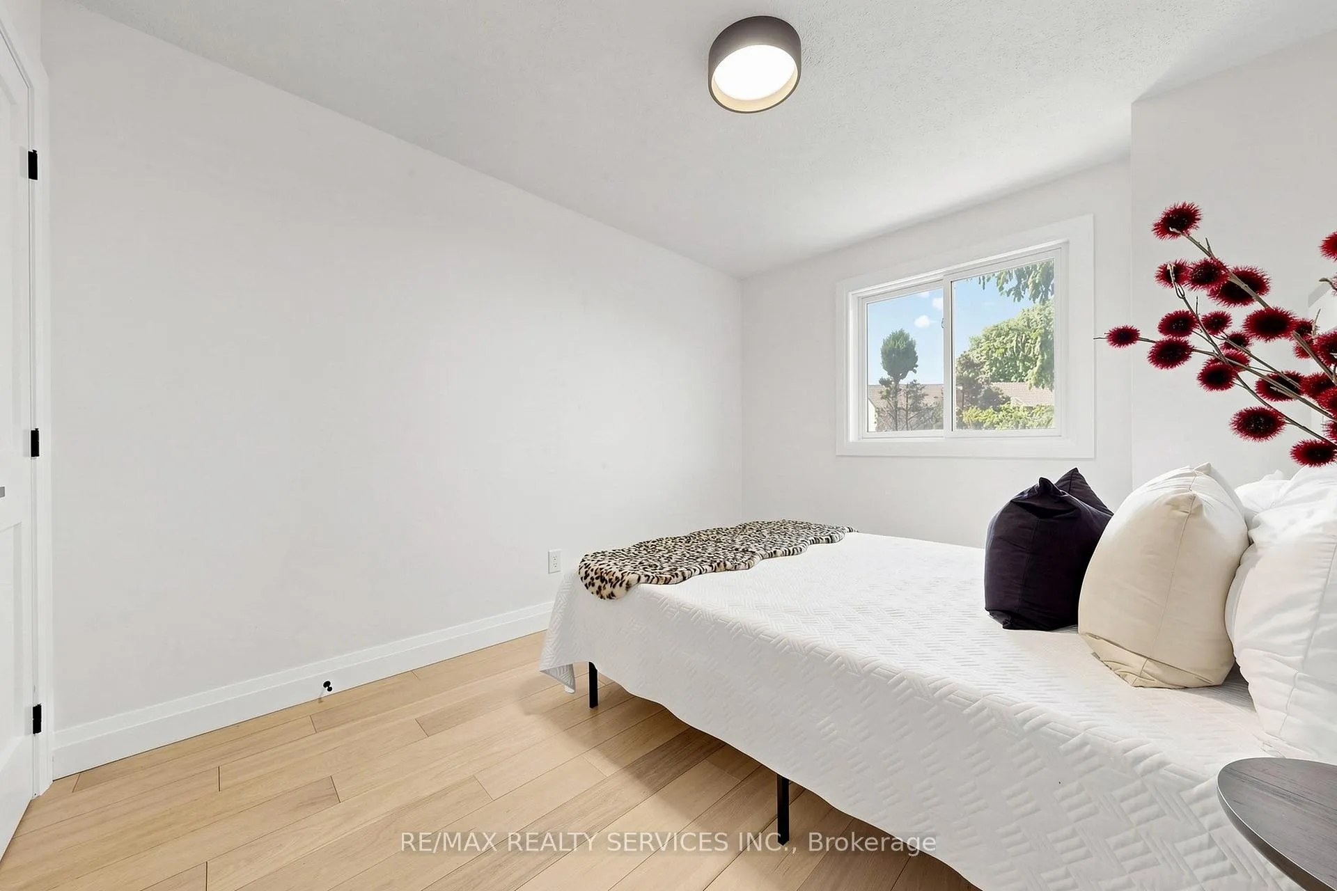 Photo 29 of 26 Mayfair Crescent, Brampton, Central Park — HOMEH
