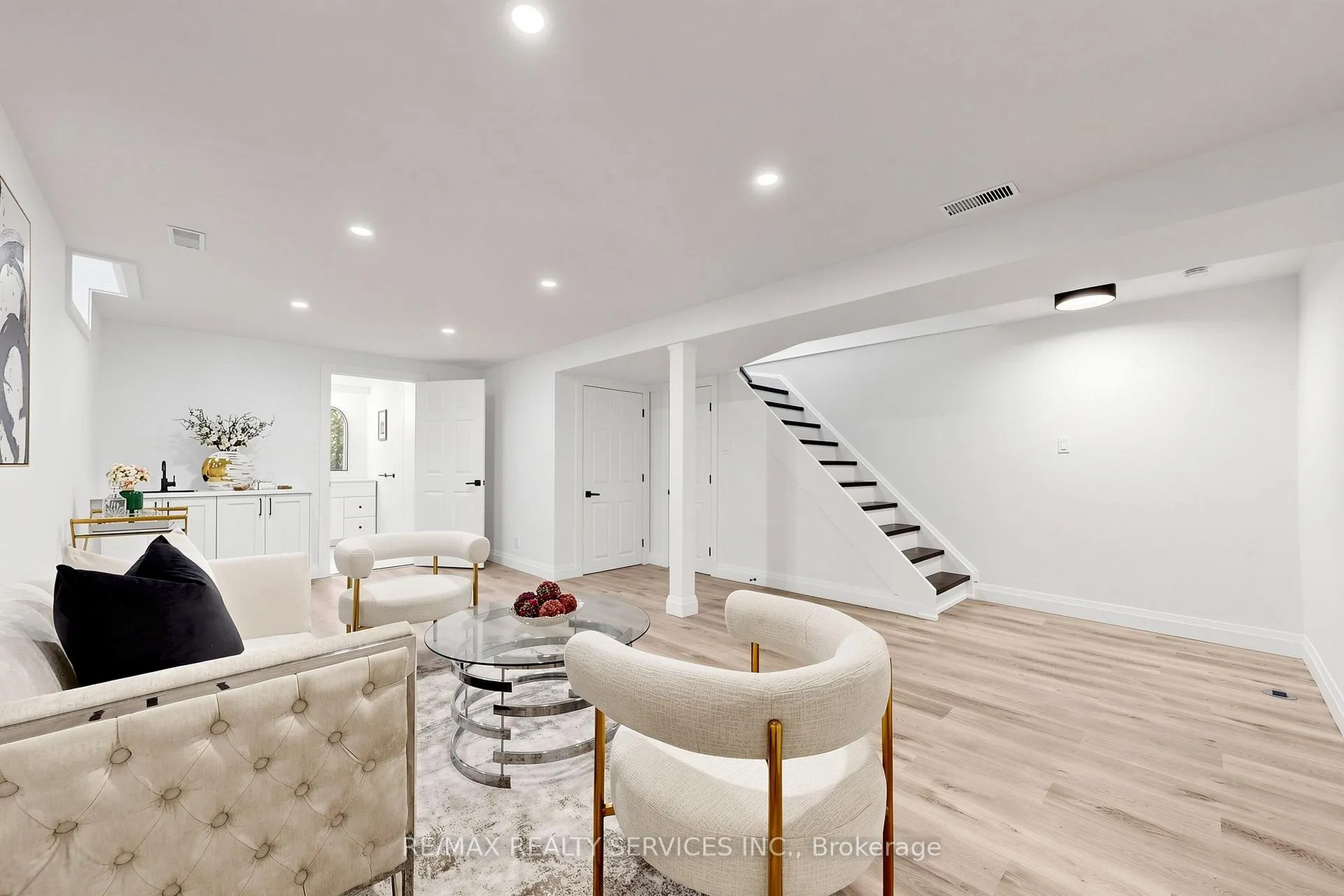 Photo 32 of 26 Mayfair Crescent, Brampton, Central Park — HOMEH