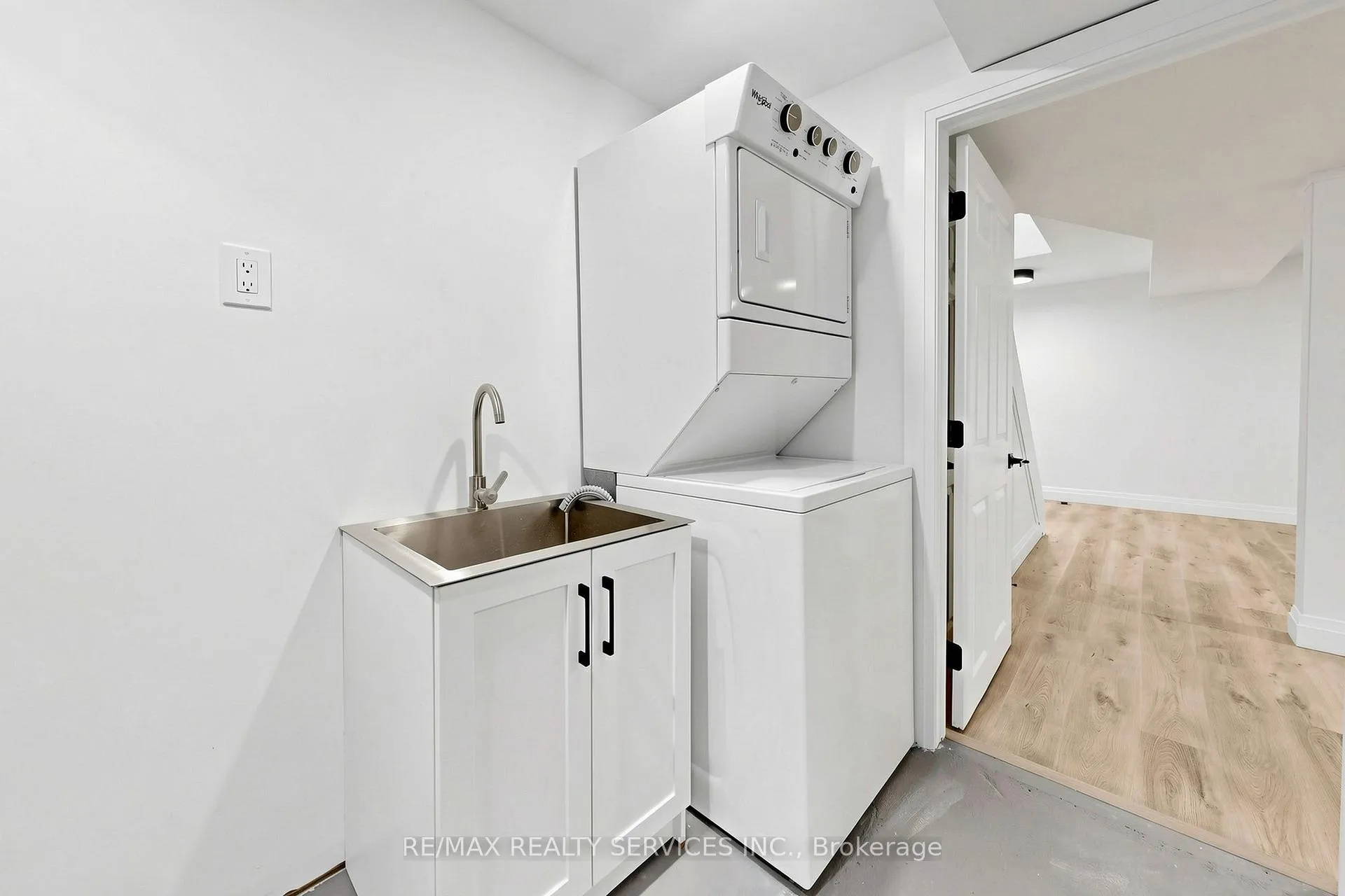 Photo 39 of 26 Mayfair Crescent, Brampton, Central Park — HOMEH