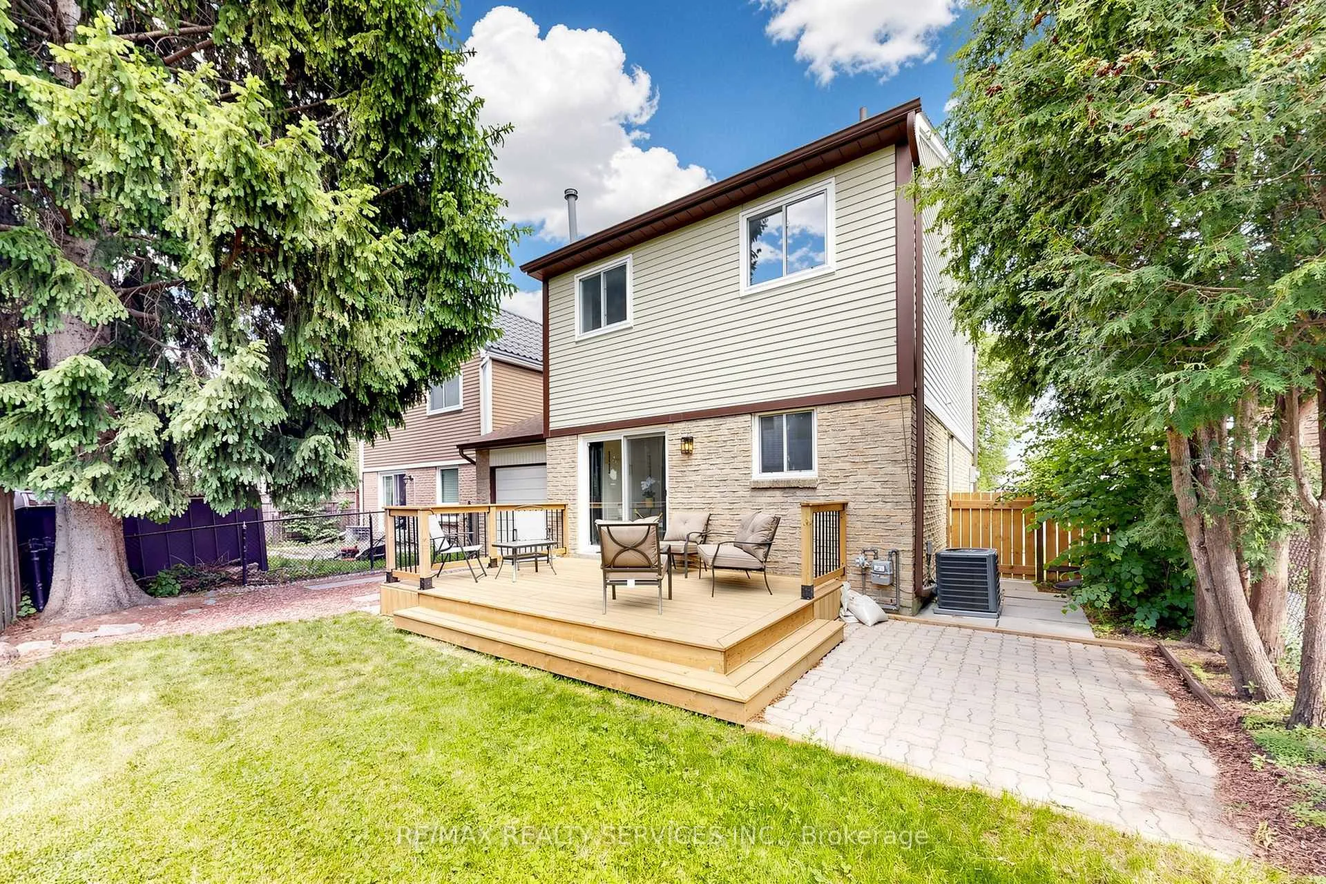 Photo 44 of 26 Mayfair Crescent, Brampton, Central Park — HOMEH