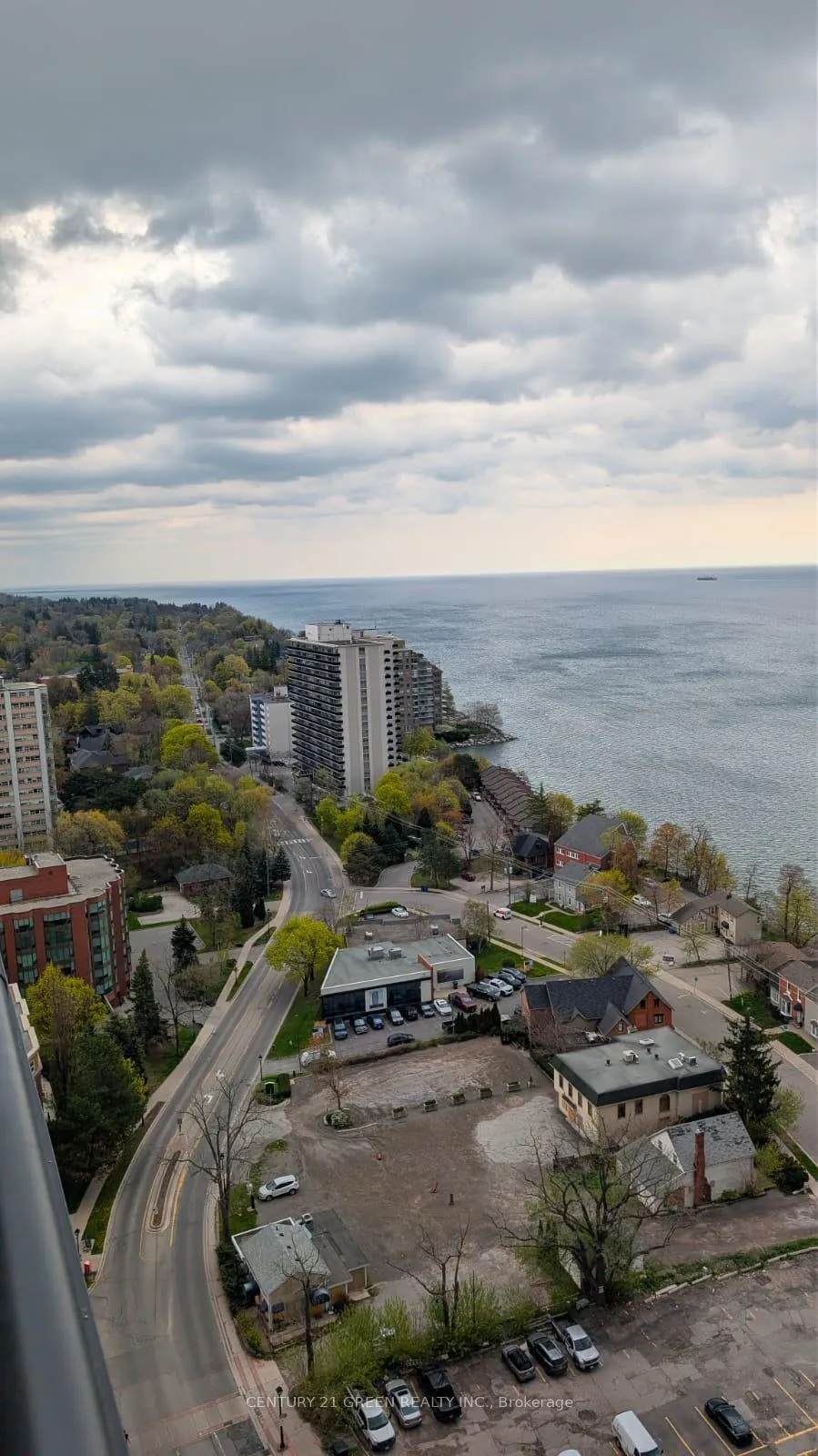 Photo 5 of Unit 2106, 2075 Lakeshore Road, Burlington, Brant — HOMEH